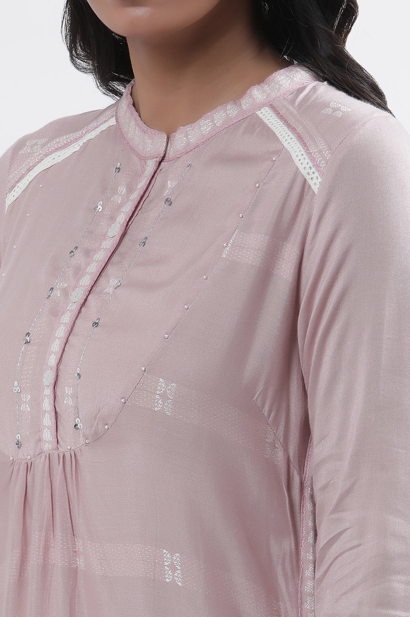 Lilac Printed Kurta And Pants Set - Image 7