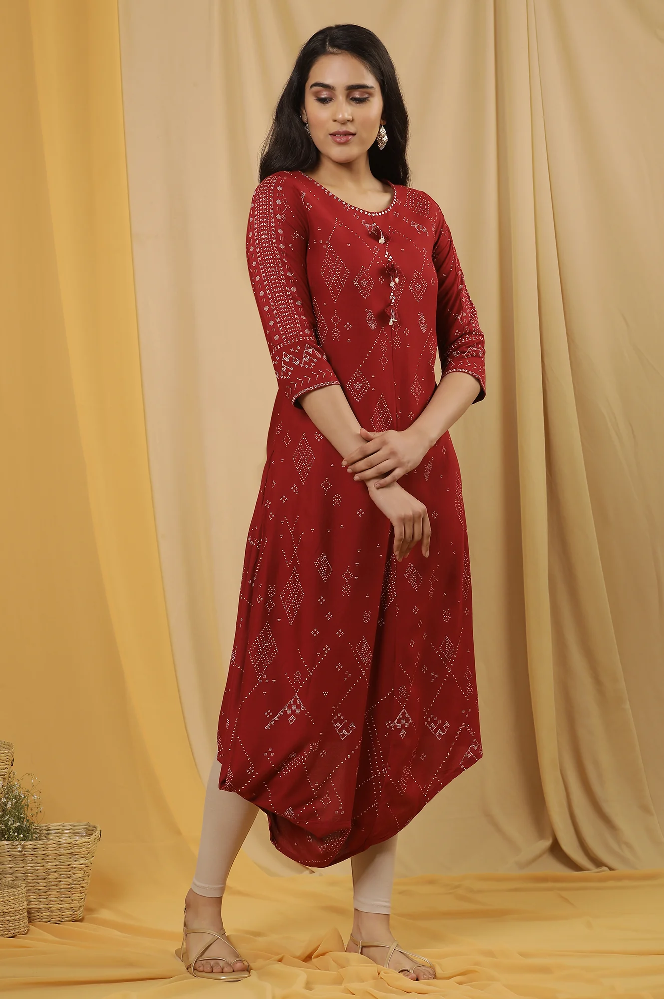 Maroon Cowl Hemline Printed Kurta And Tights Set - Image 5