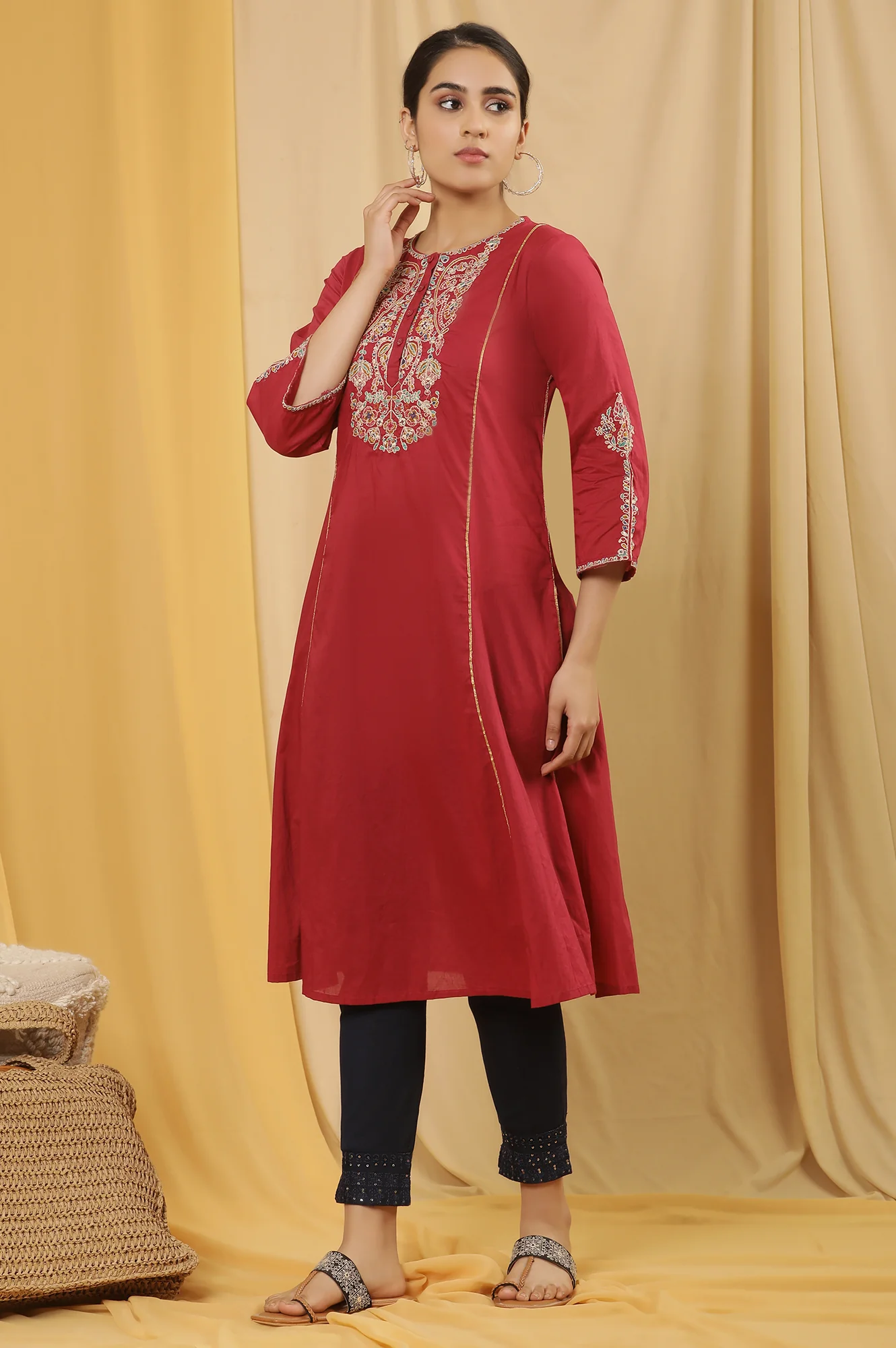 Maroon Embroidered Festive Kurta, Embellished Pants And Dupatta Set - Image 3