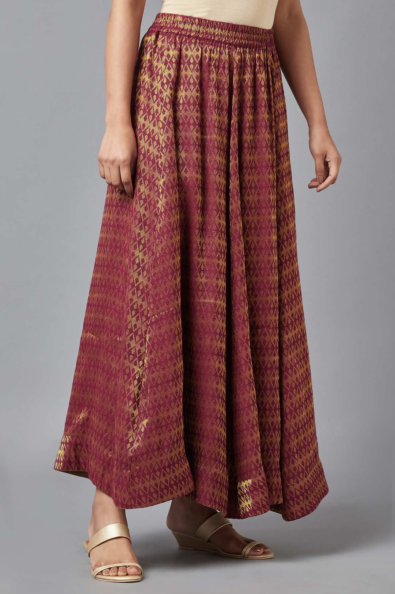 Elleven Women's Maroon Dobby Flared Woven Skirt With Elasticated Waist - Image 4