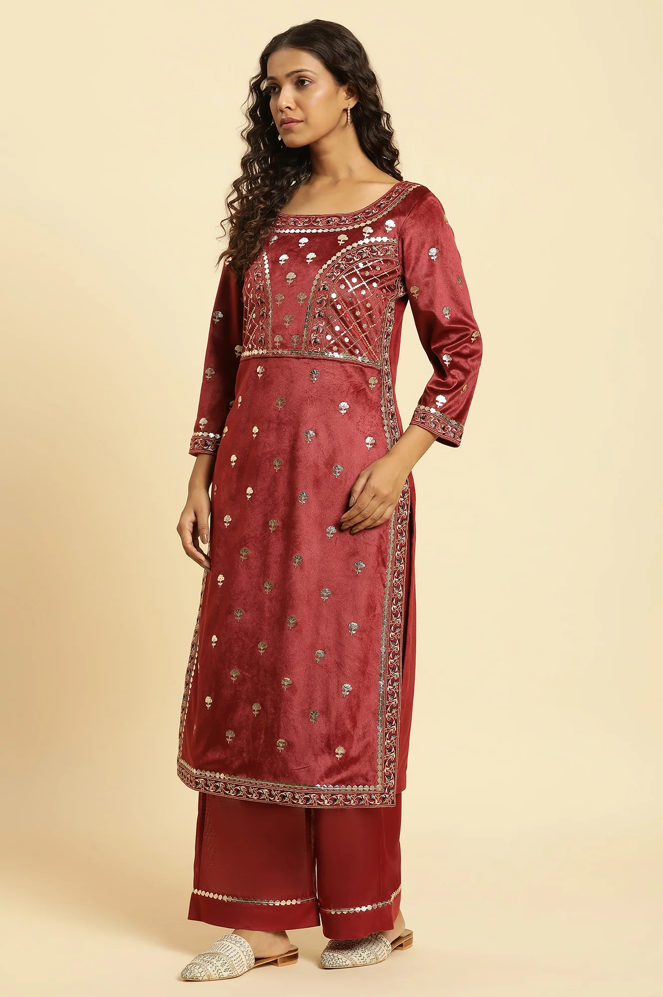 Maroon Mircro Velvet Embellished Kurta, Pants And Dupatta Set - Image 3