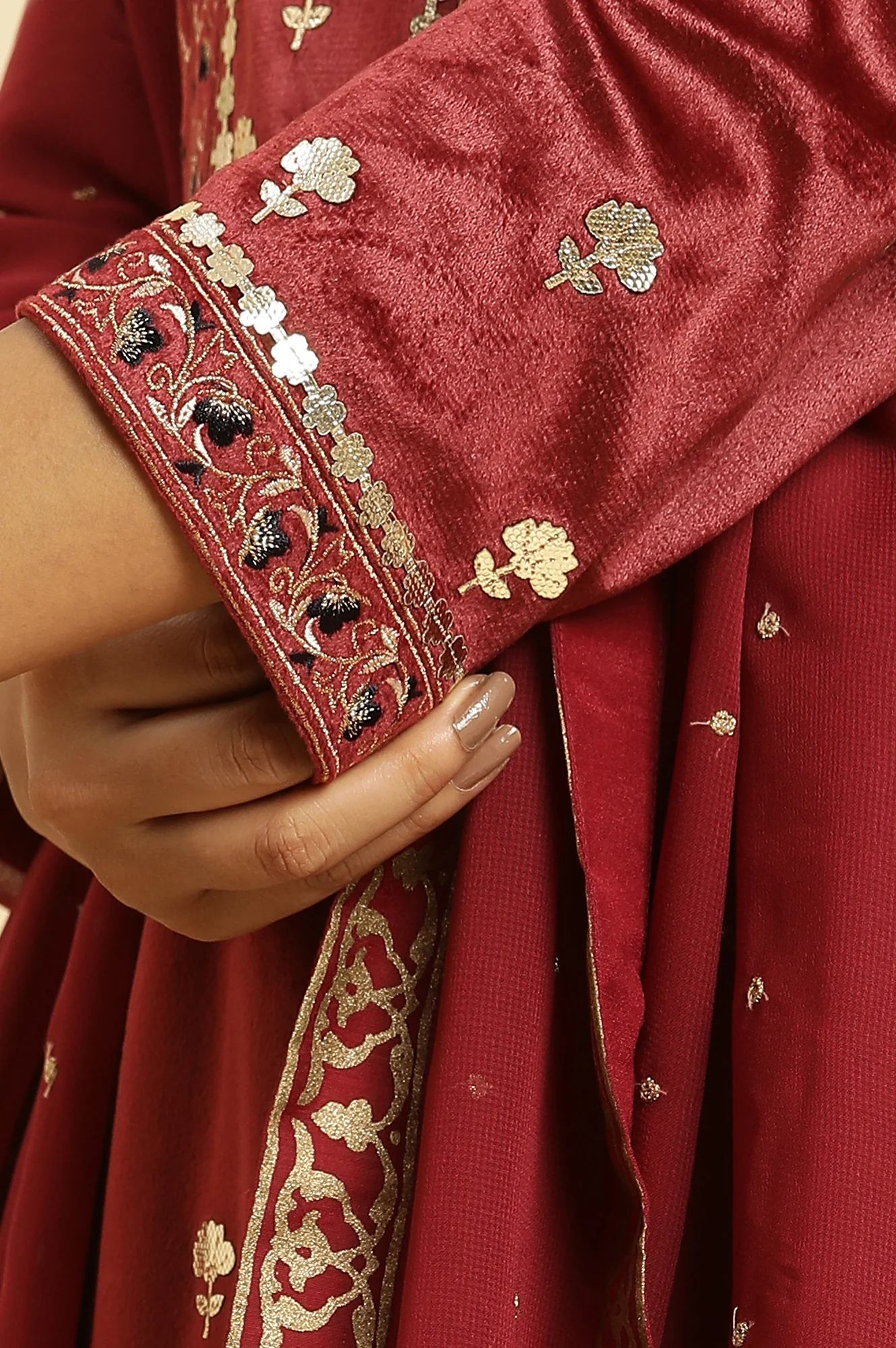 Maroon Mircro Velvet Embellished Kurta, Pants And Dupatta Set - Image 7