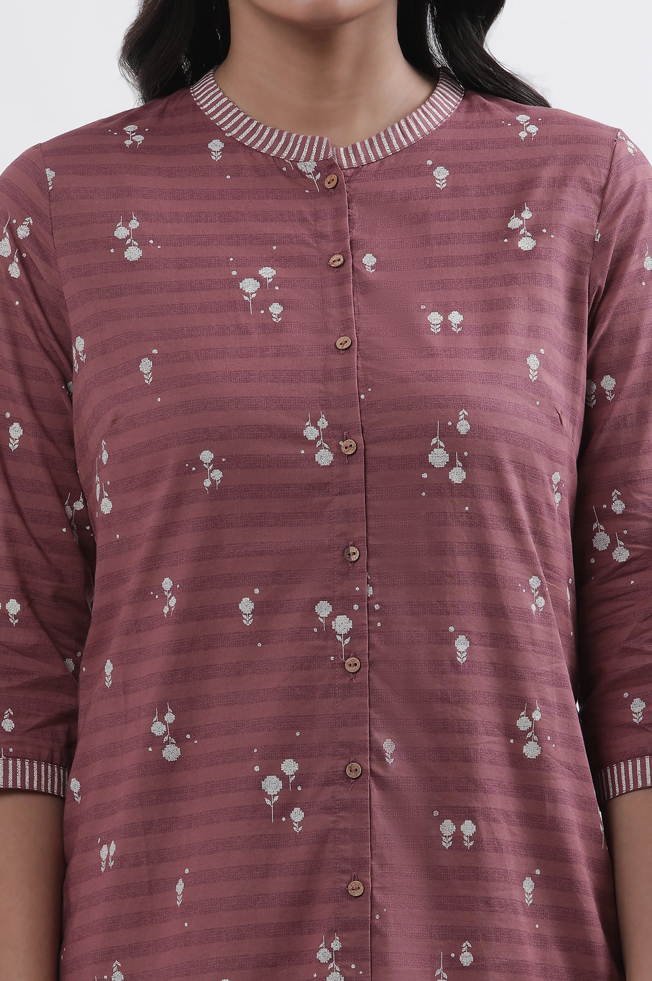 Maroon Printed Kurta And Pants Set - Image 7