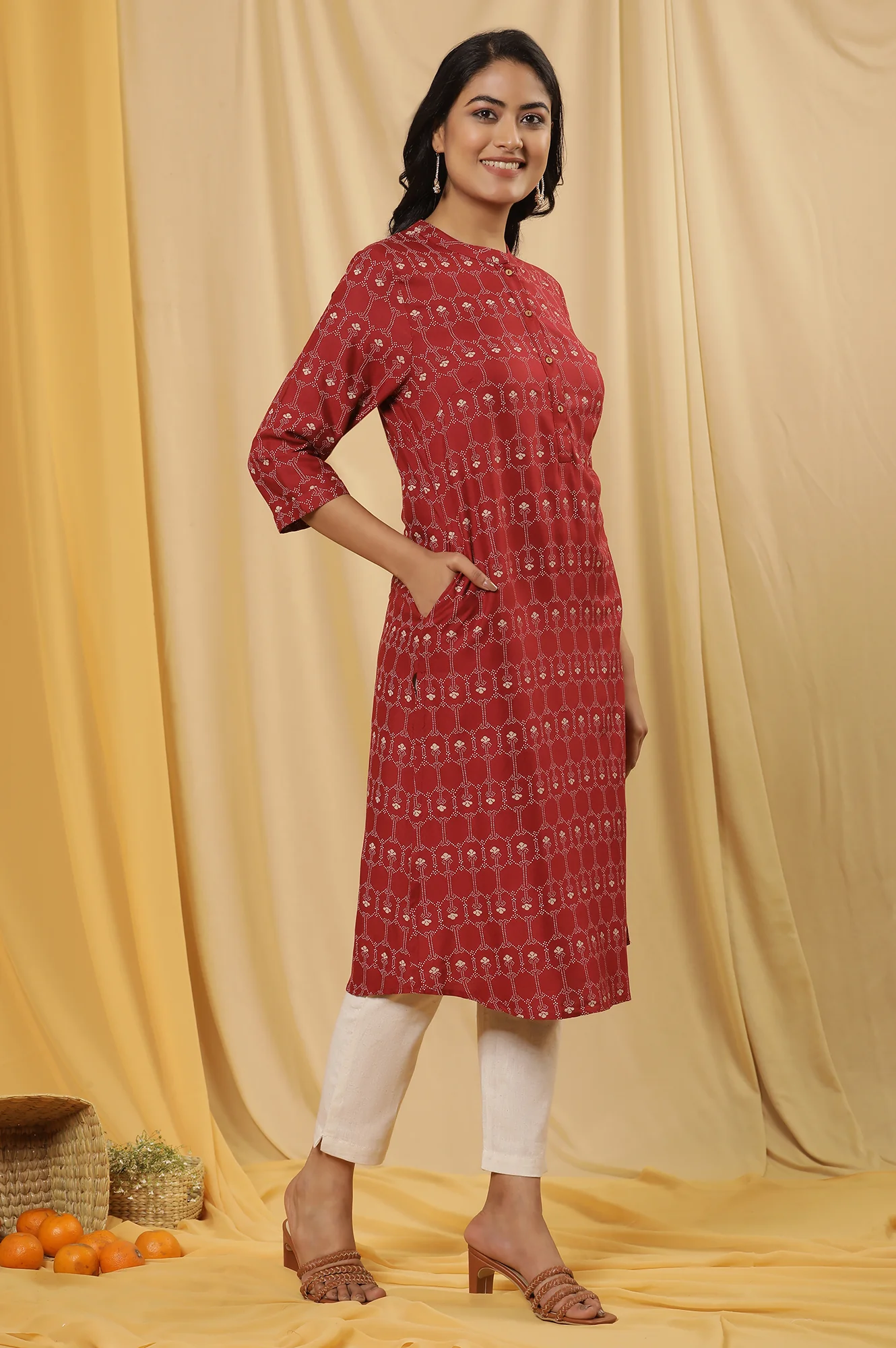 Maroon Printed Mandarin Collar Kurta And Pants Set - Image 5