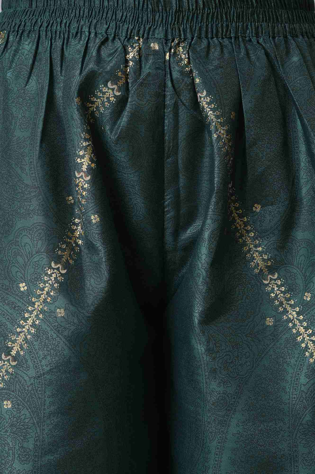 Maroon Velvet Sequined Kurta With Green Parallel Pants And Dupatta - Image 6