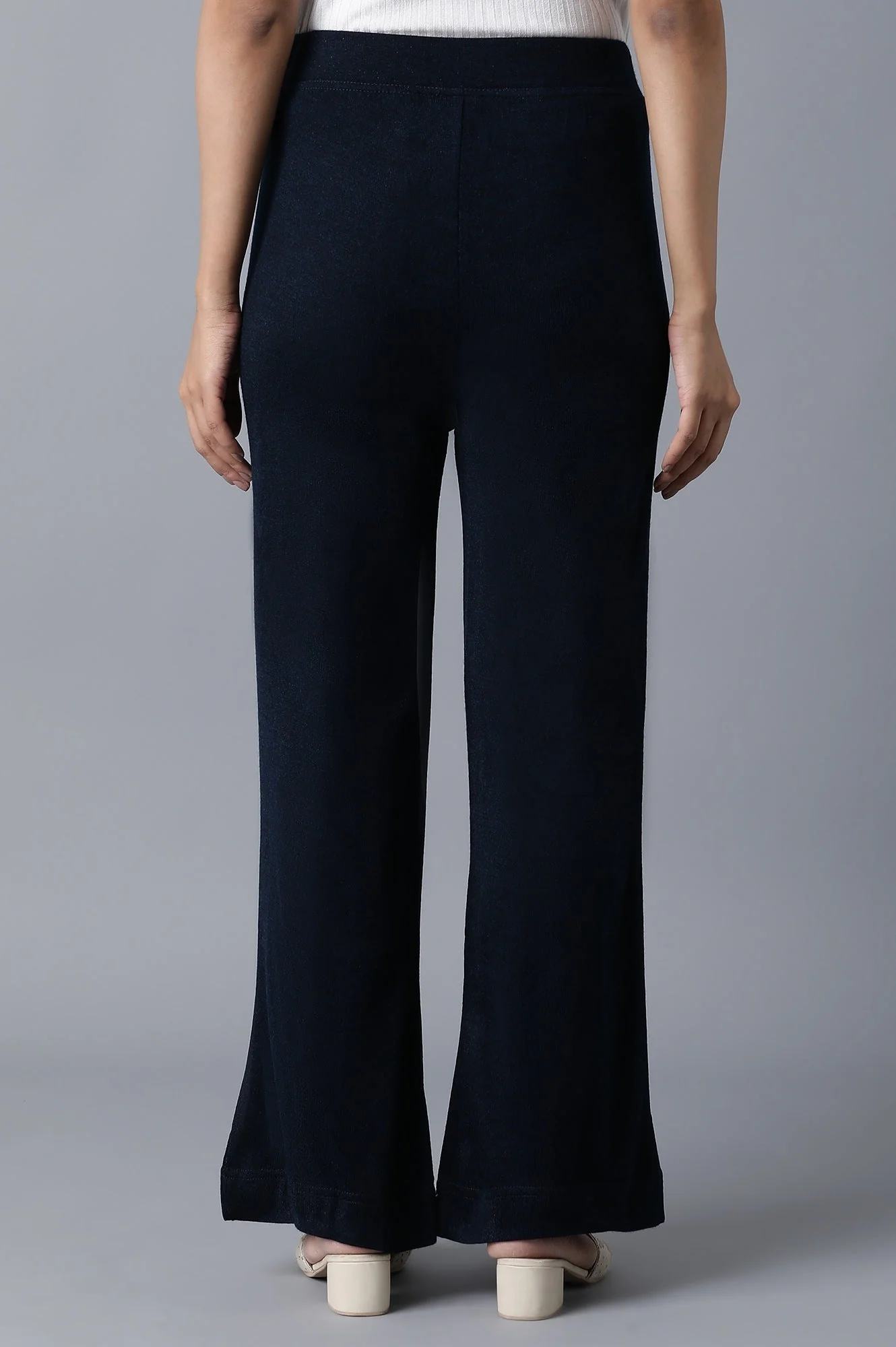 Elleven Women's Navy Blue Solid Straight Fit Palazzo With Elasticated Waist - Image 2