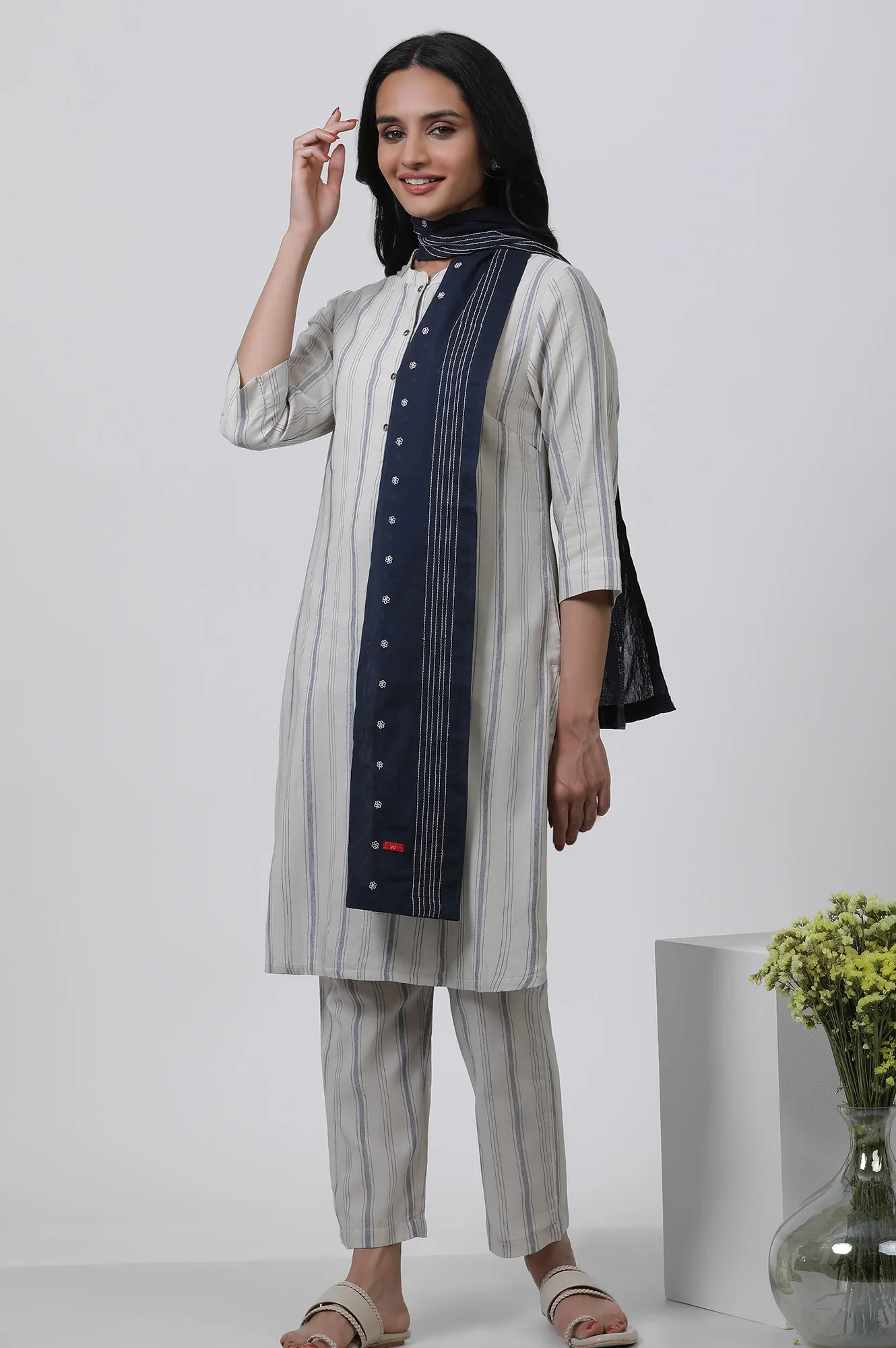 Navy Blue Embroidered Cotton Dupatta - Image 3