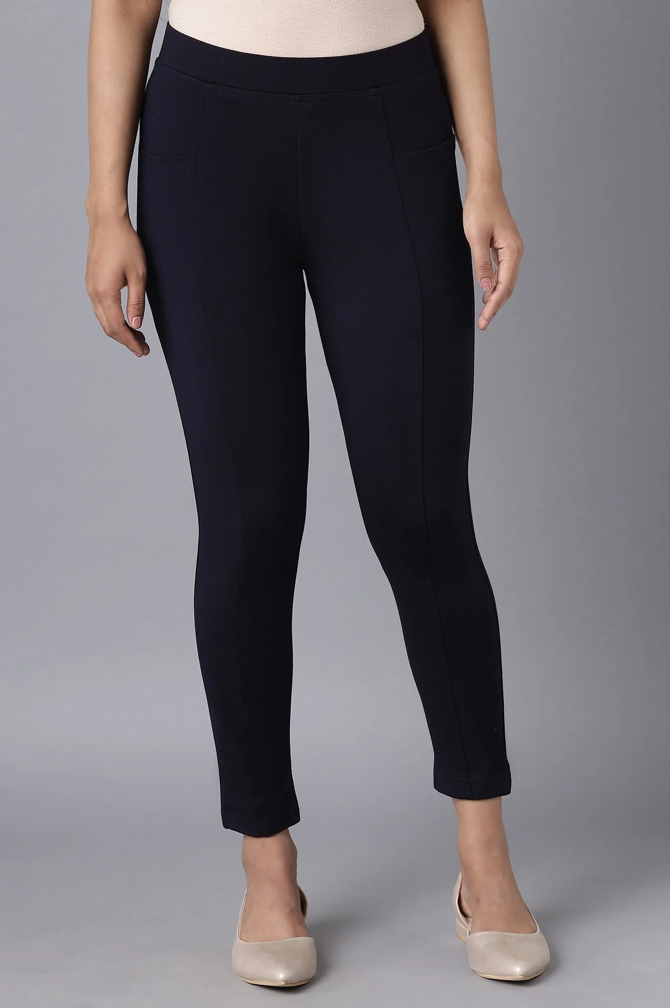 Elleven Women's Navy Blue Solid Straight Fit Tights With Elasticated Waist