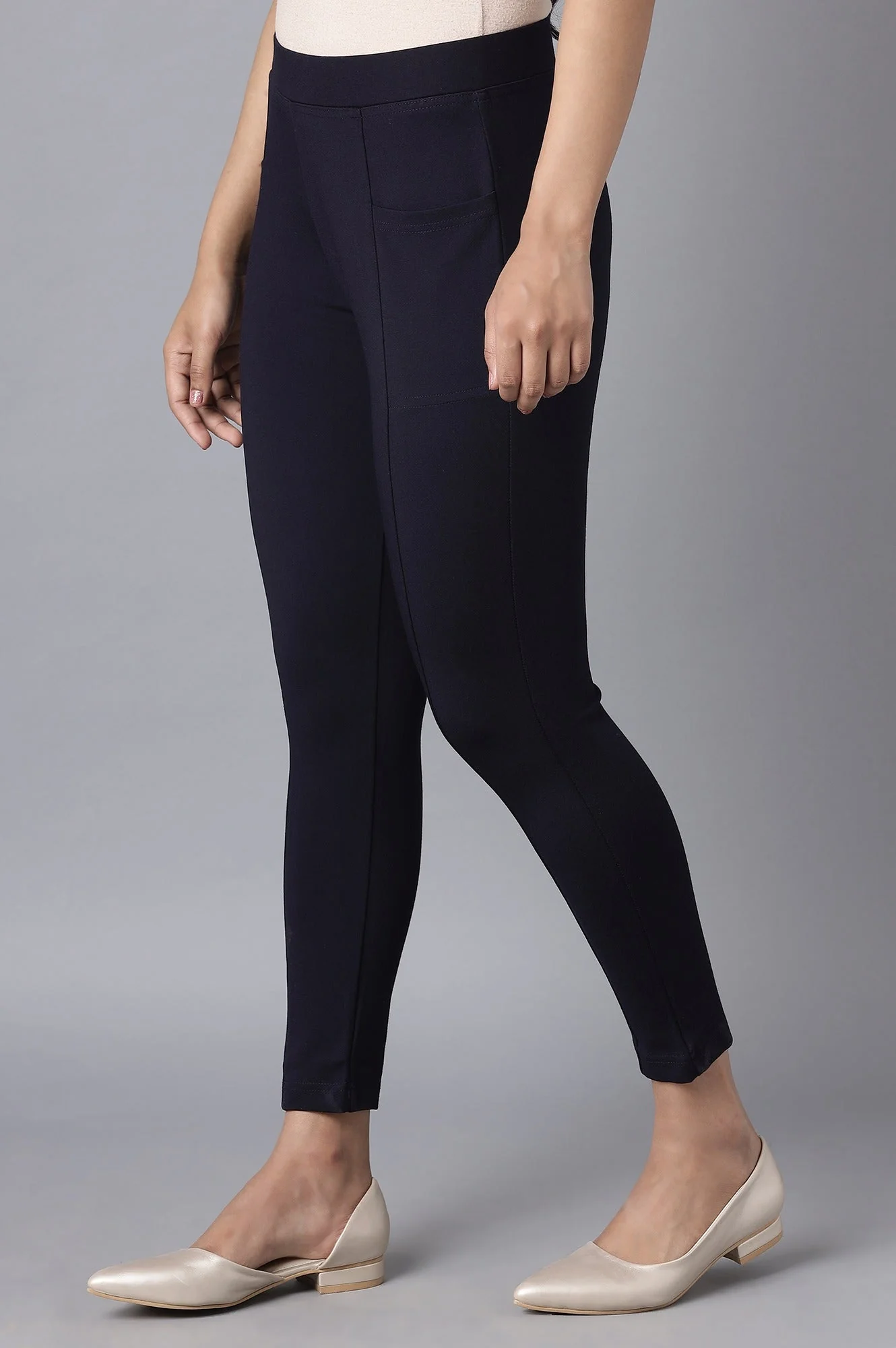 Elleven Women's Navy Blue Solid Straight Fit Tights With Elasticated Waist - Image 3