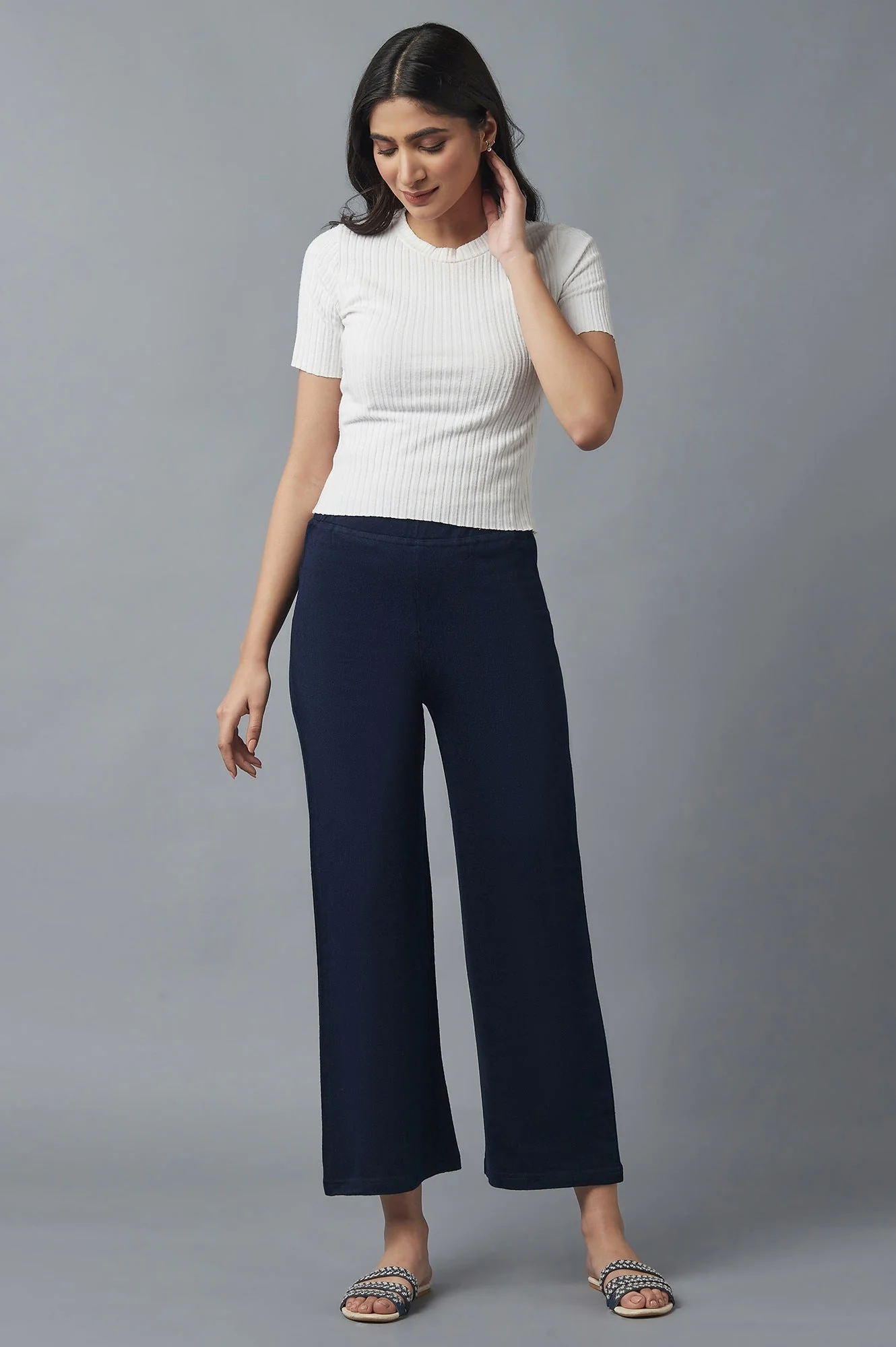 Elleven Women's Navy Blue Solid Straight Fit Acrylic Palazzo With Elasticated Waist - Image 5