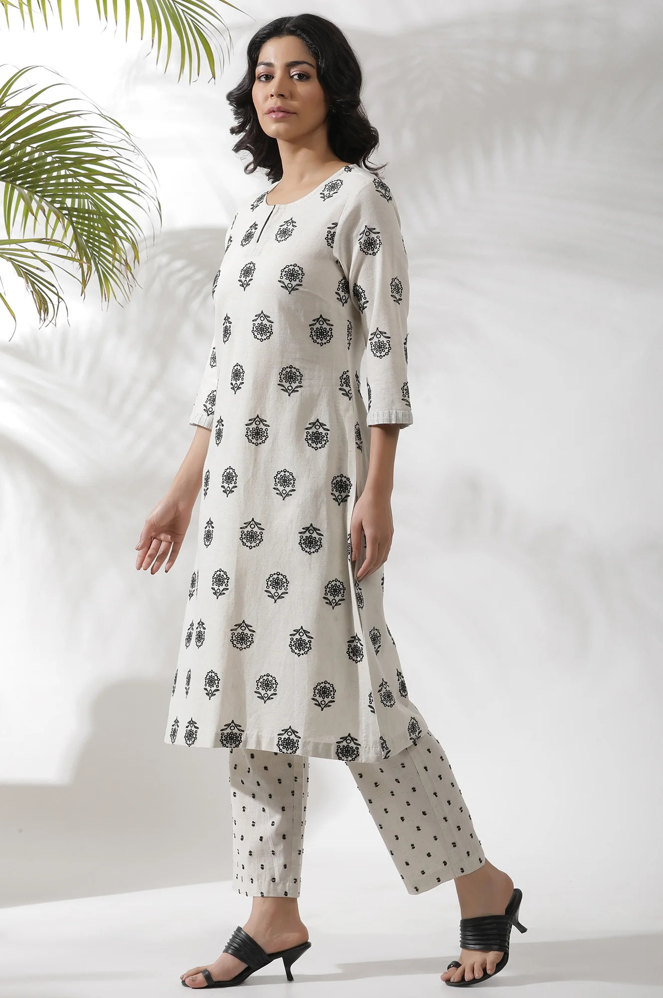 Off-White Schiffli Embroidered Kurta, Pants And Black Dupatta Set - Image 3