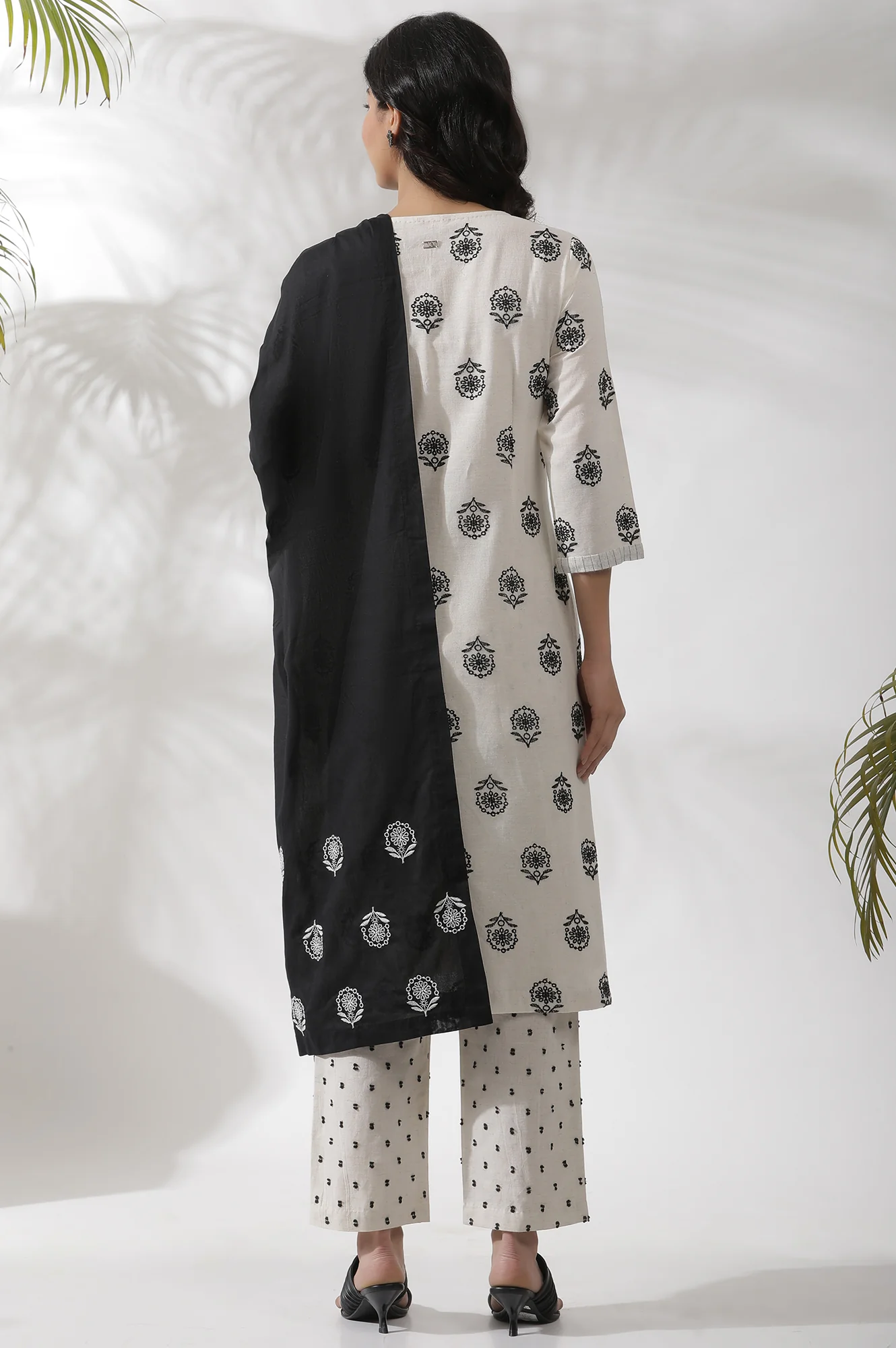Off-White Schiffli Embroidered Kurta, Pants And Black Dupatta Set - Image 4