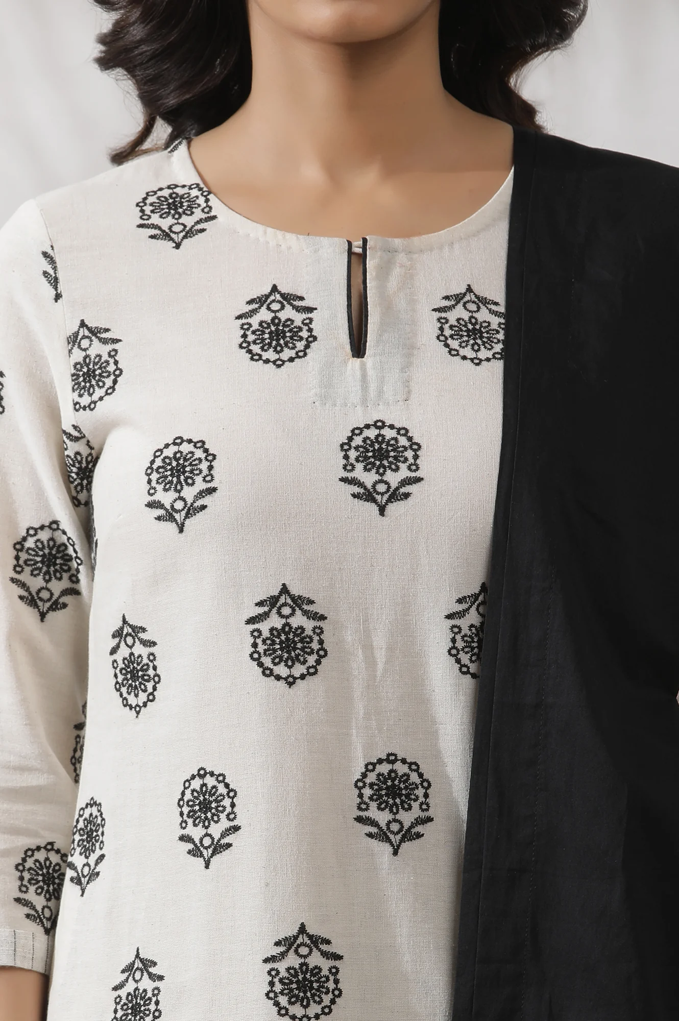 Off-White Schiffli Embroidered Kurta, Pants And Black Dupatta Set - Image 6