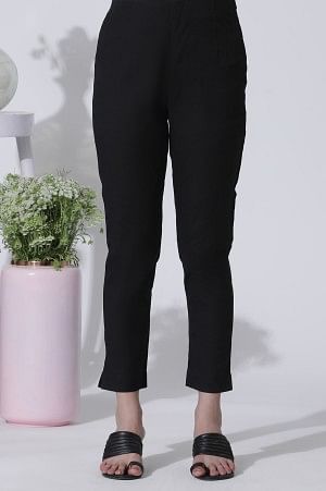 Off-White Striped Yar-Dyed Shirt Kurta And Pants Set - Image 9