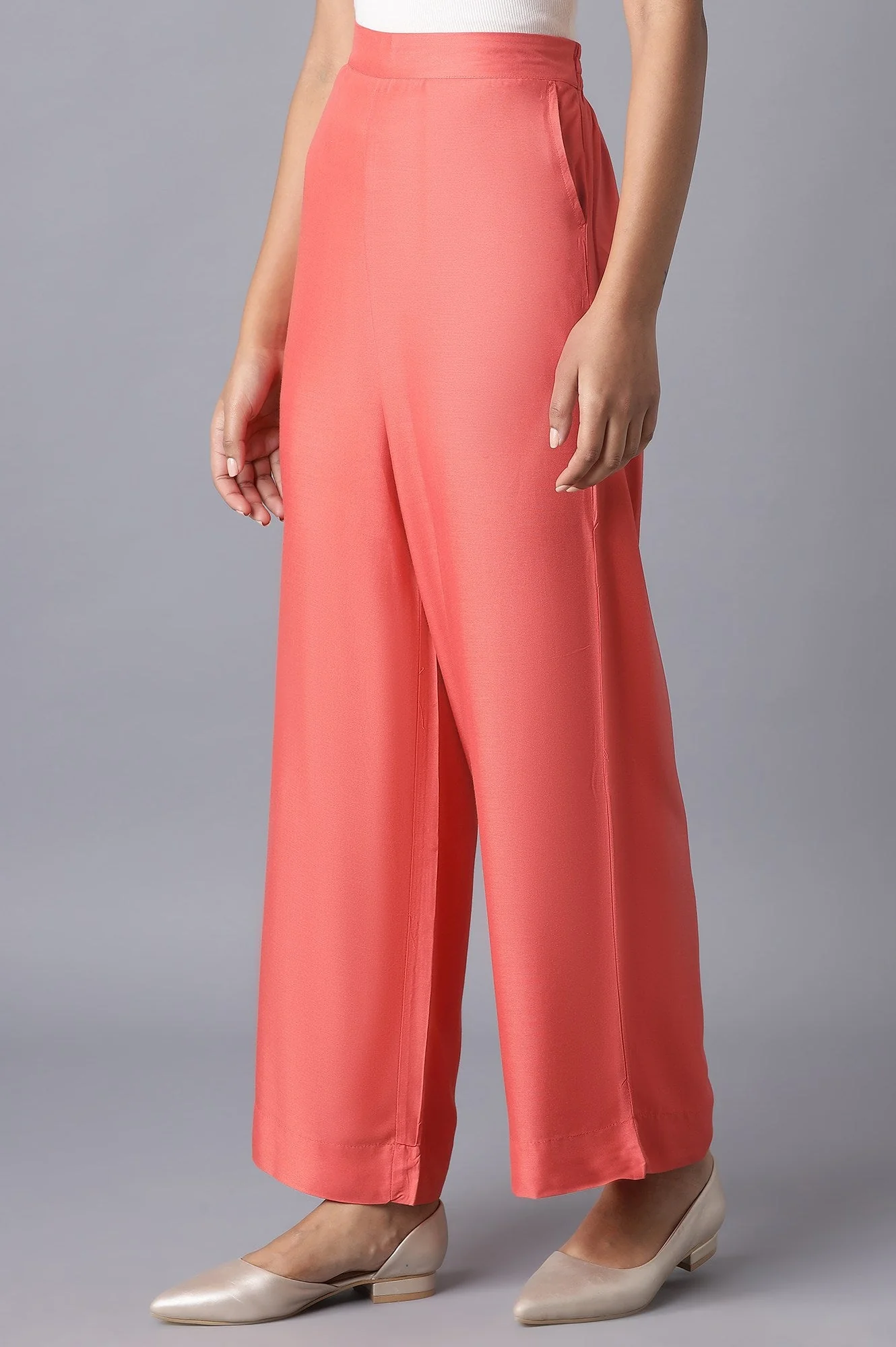 Elleven Women's Peach Solid Straight Fit Tencel Palazzo With Elasticated Waistband - Image 3