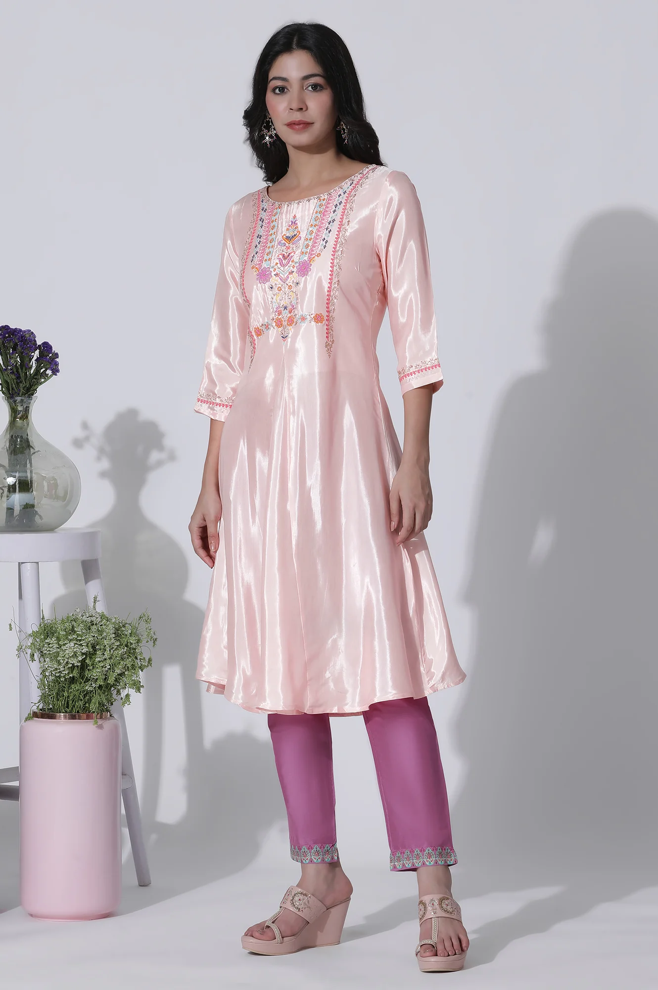 Peach Embroidered Shantung Kurta, Slim Pants With Chiffon Dupatta Set - Image 3