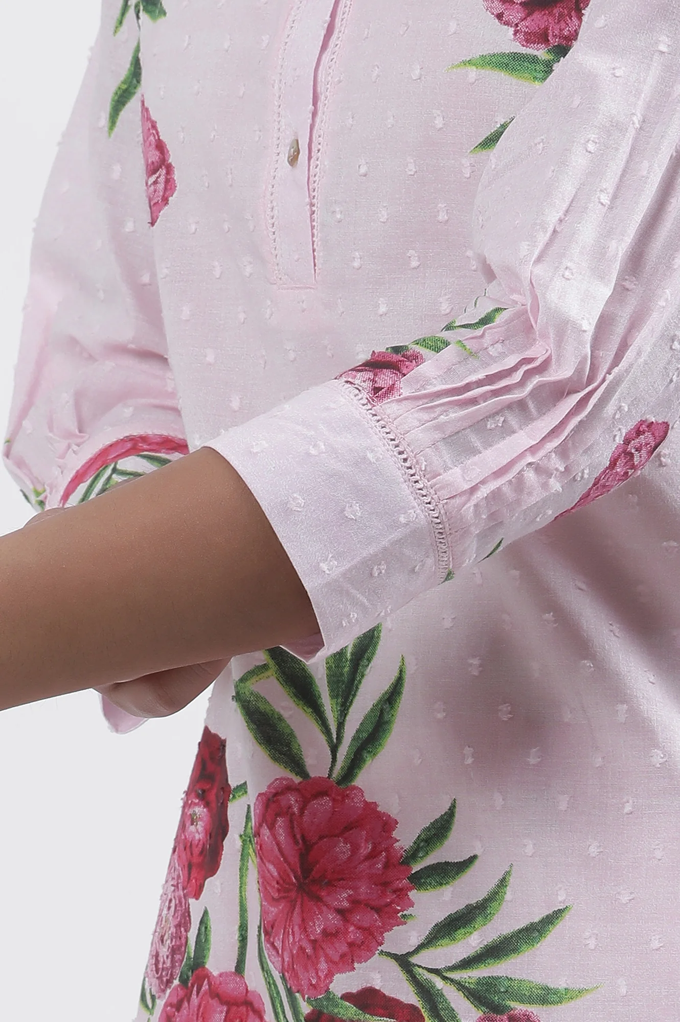 Pink Bold Floral Printed A-Line Short Kurta And Pants Set - Image 9
