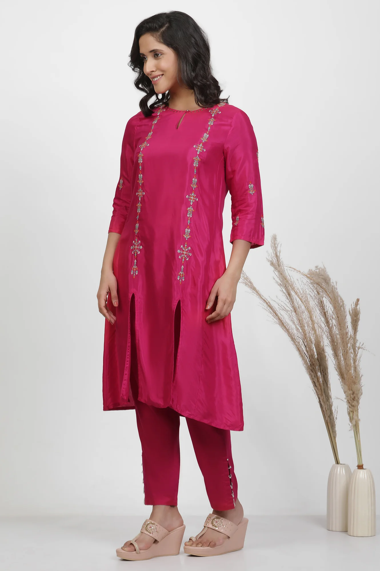 Pink Embroidered Shantung Kurta, Pants And Printed Dupatta Set - Image 3