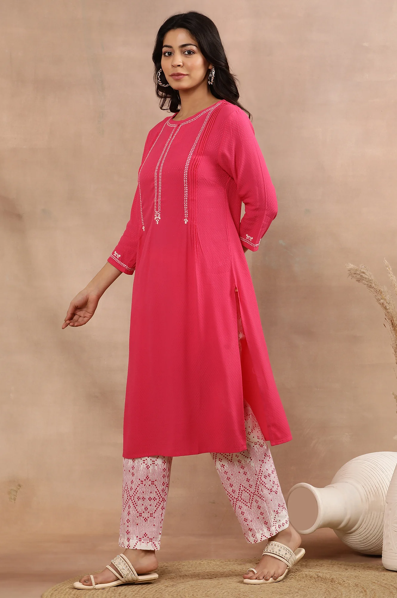 Pink Embroidered Textured Kurta, Pants And Dupatta Set - Image 3