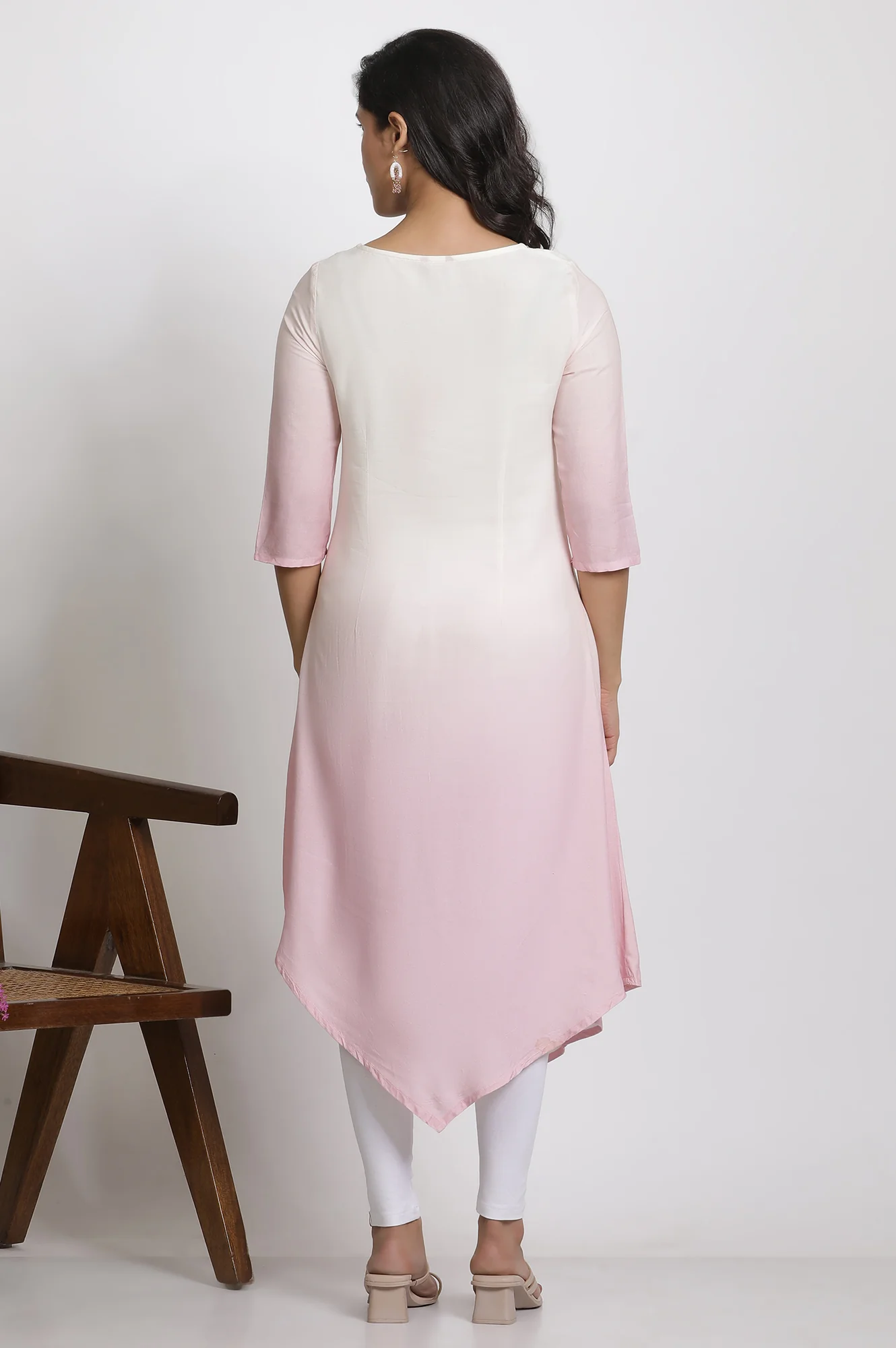 Pink Ombre Embroidered Kurta And Tights Set - Image 4