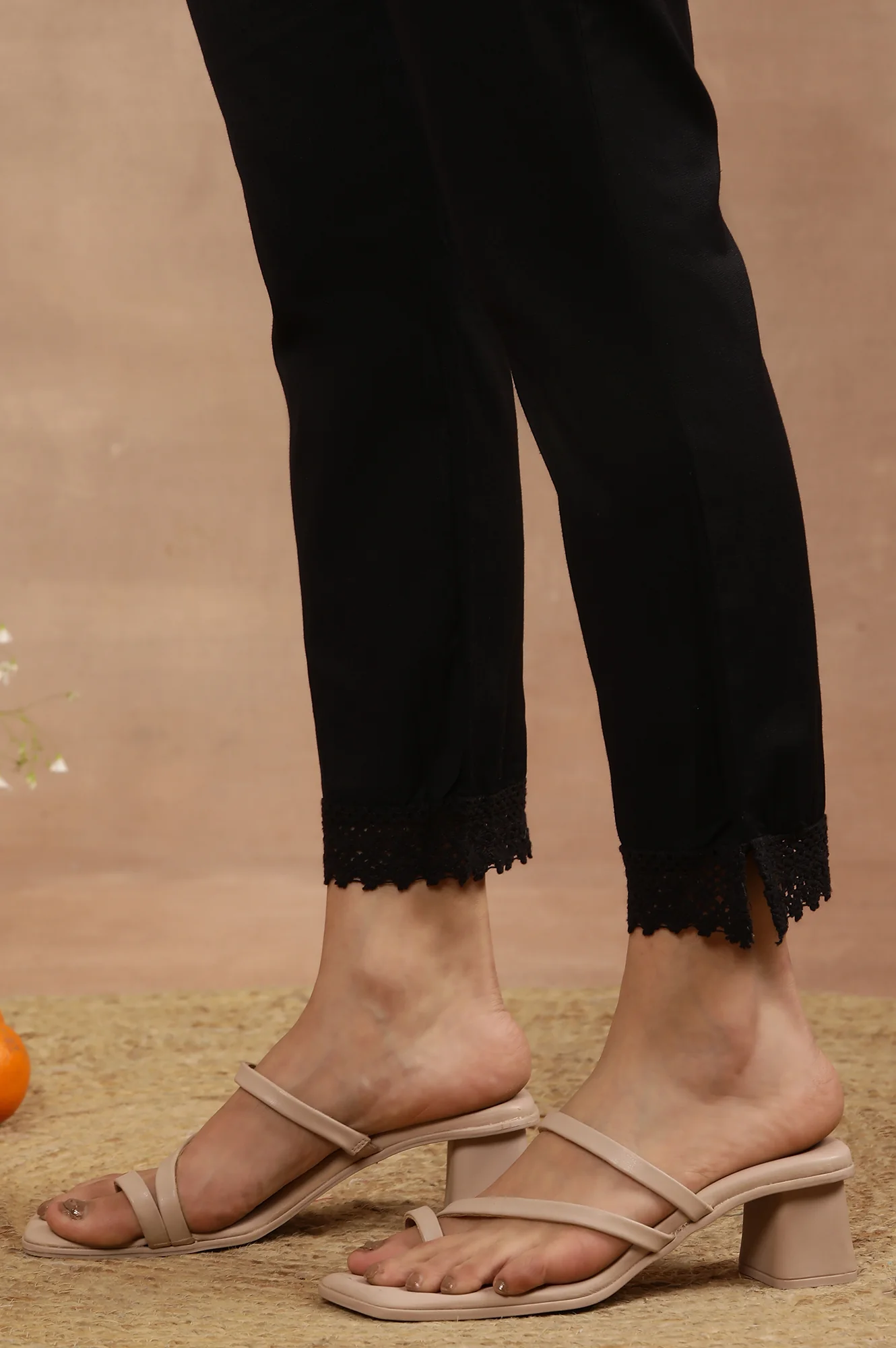 Pink Printed Kurta And Pants Set - Image 9