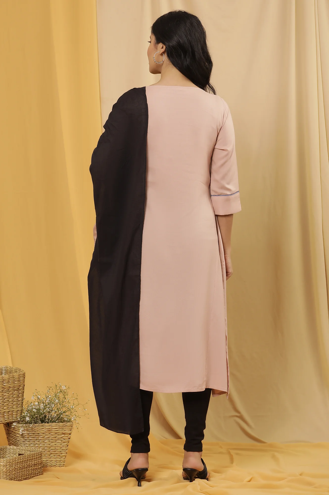 Pink Printed Straight Kurta, Tights And Dupatta Set - Image 4