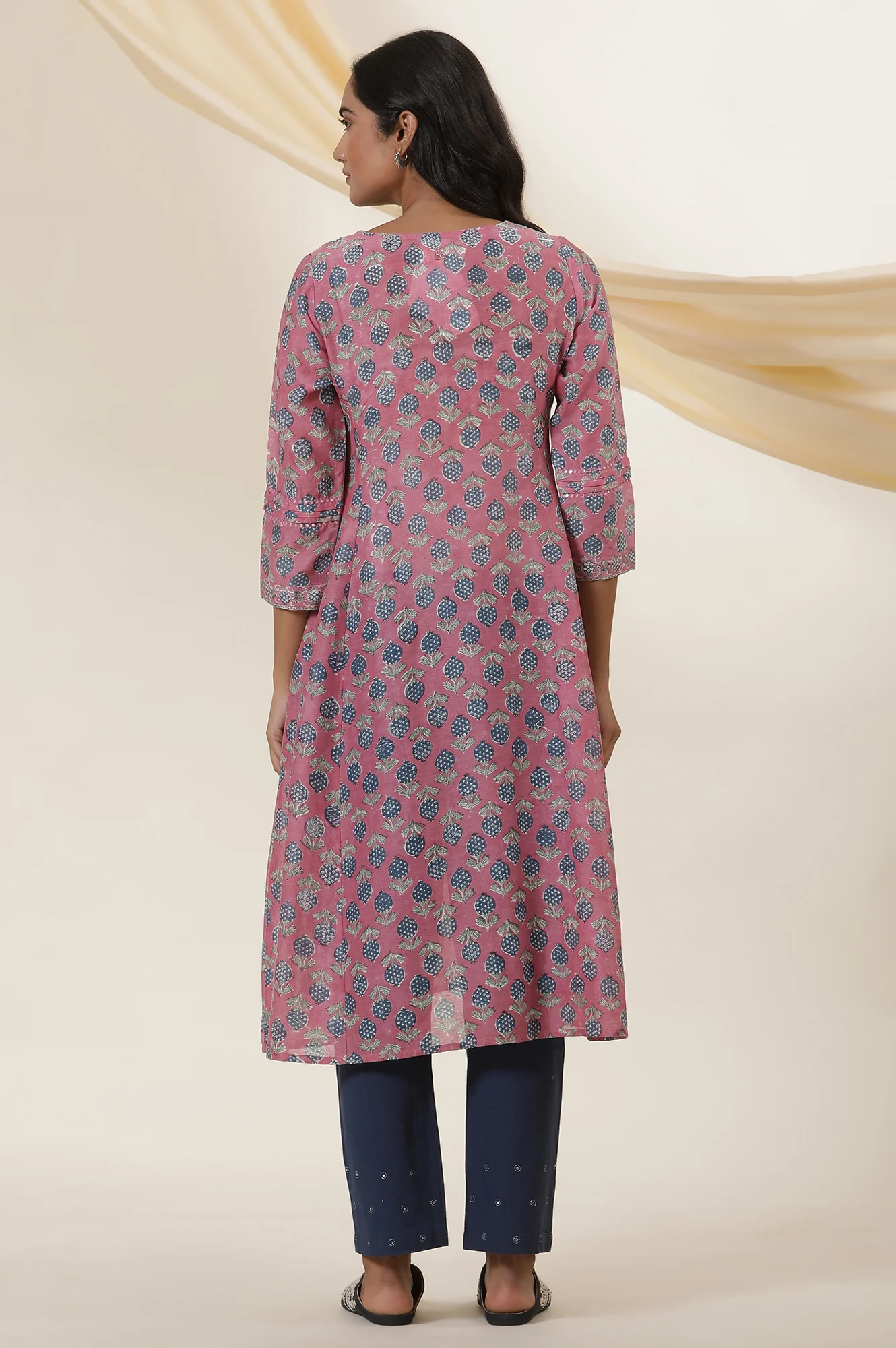 Pink Round Neck Block Print Kurta - Image 4