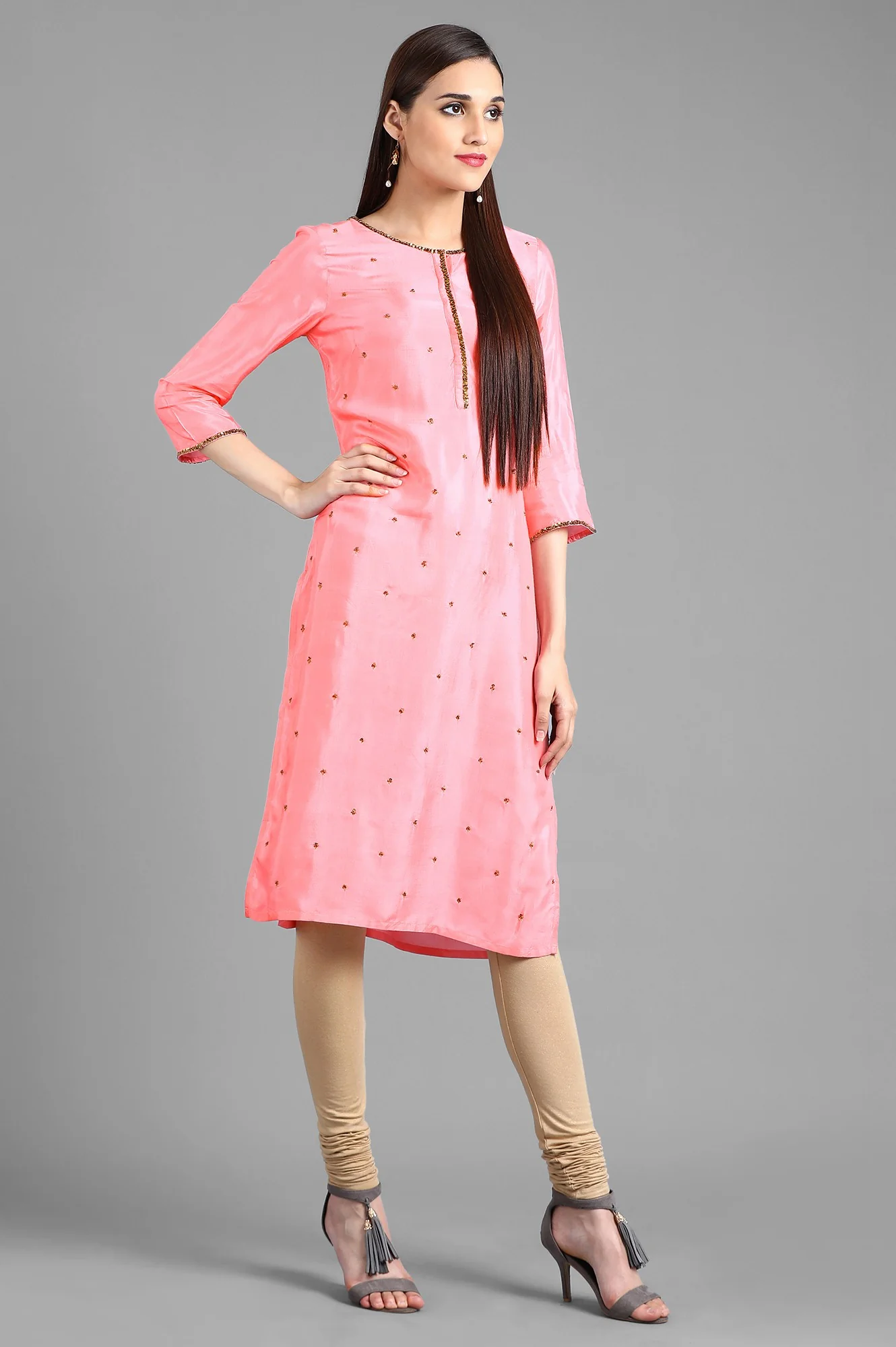 Pink Round Neck Solid kurta - Image 4