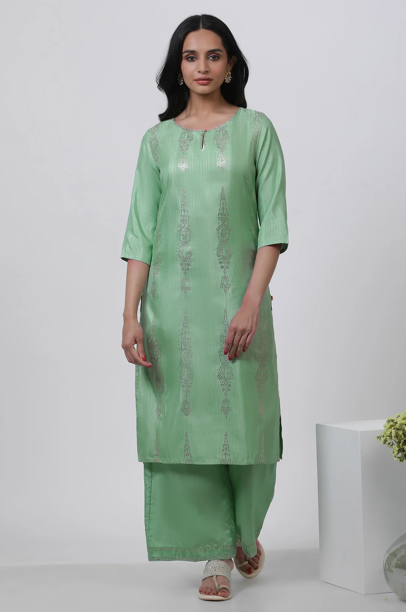 Pistachio Green Mukaish Kurta And Pants Set - Image 2