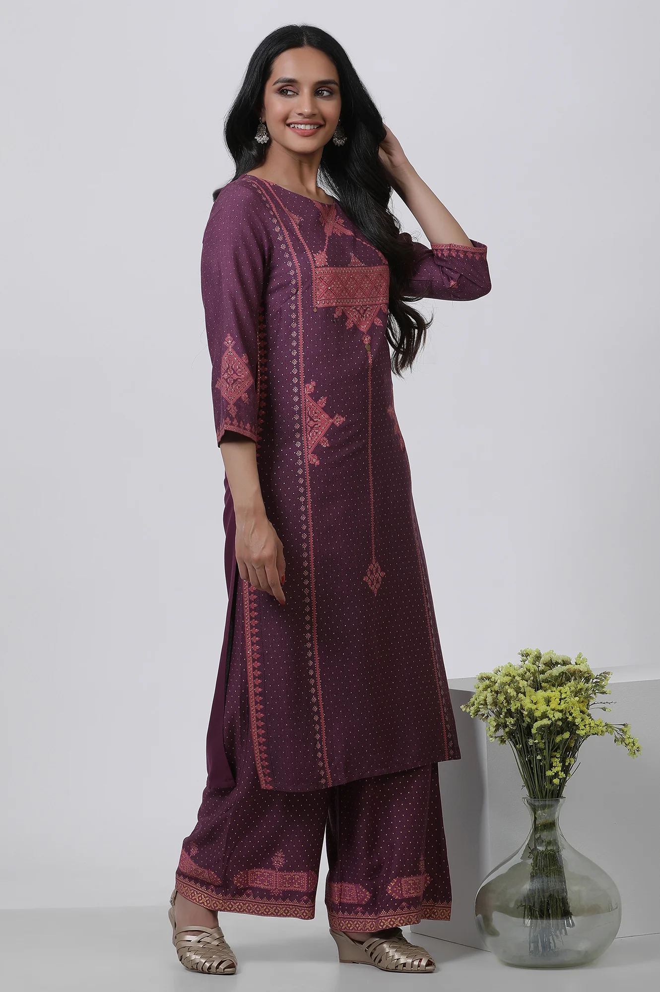 Purple Embellished Kurta And Parallel Pants Set - Image 5
