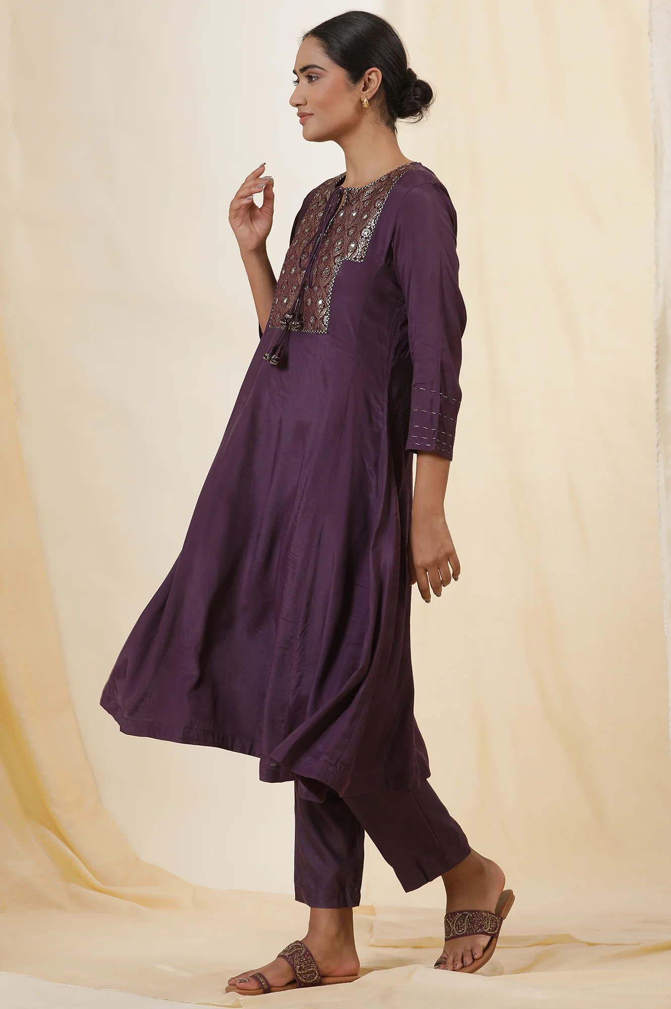 Purple Jacquard Yoke Flared Kurta With Neck Tie-Up - Image 3
