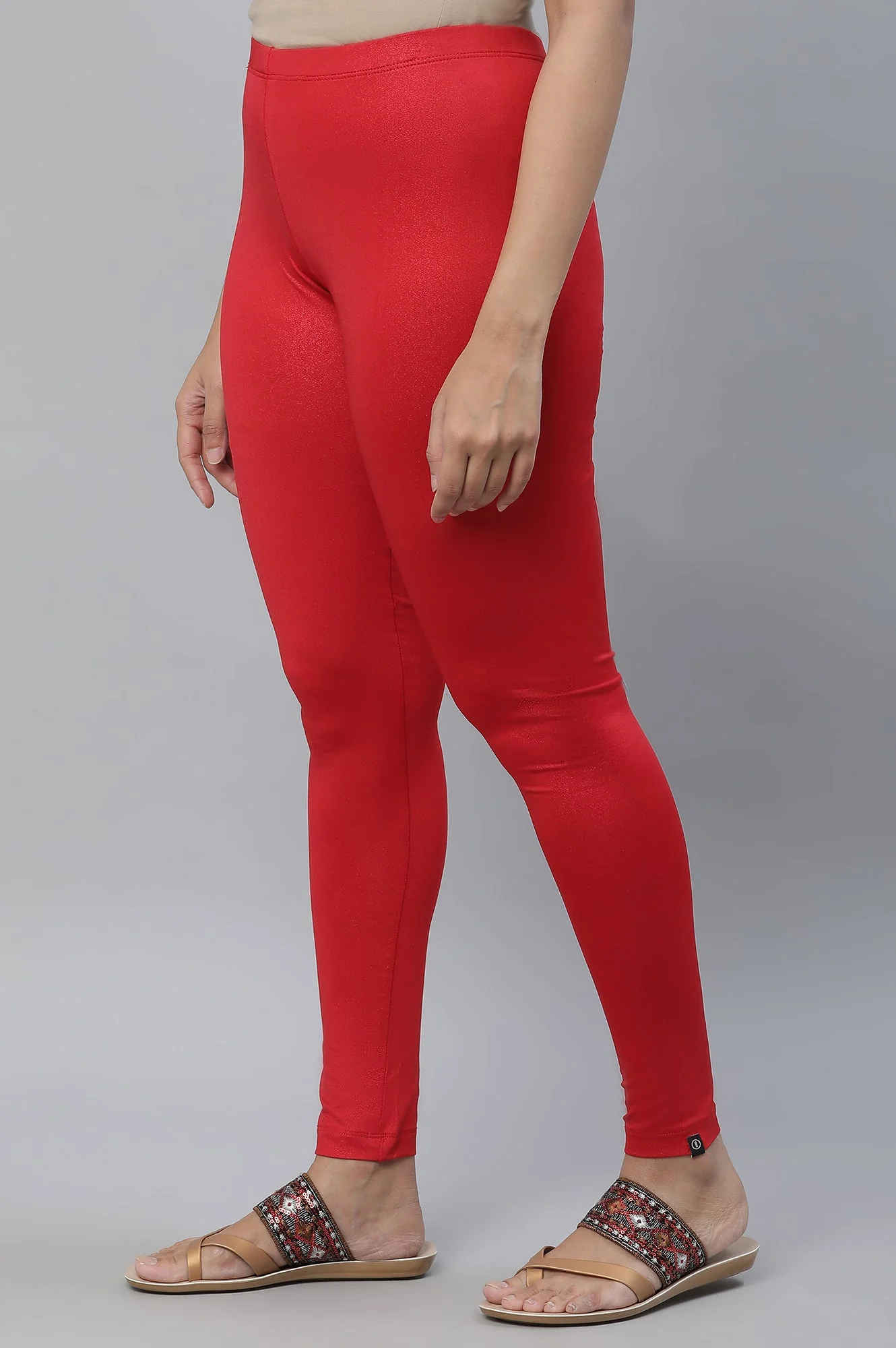 Elleven Women's Red Solid Skinny Fit Tights - Image 2