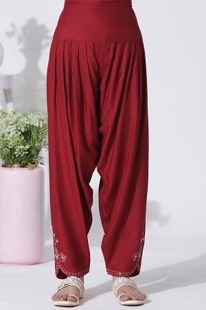 Red Printed Mirror Work Straight Kurta, Salwar With Dupatta Set - Image 8