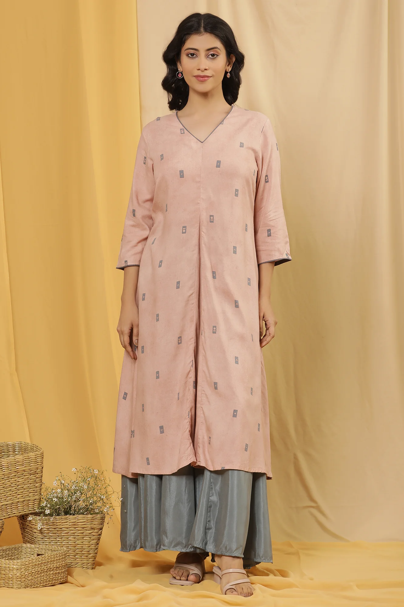 Salmon Pink A-Line Kurta And Flared Pants - Image 2