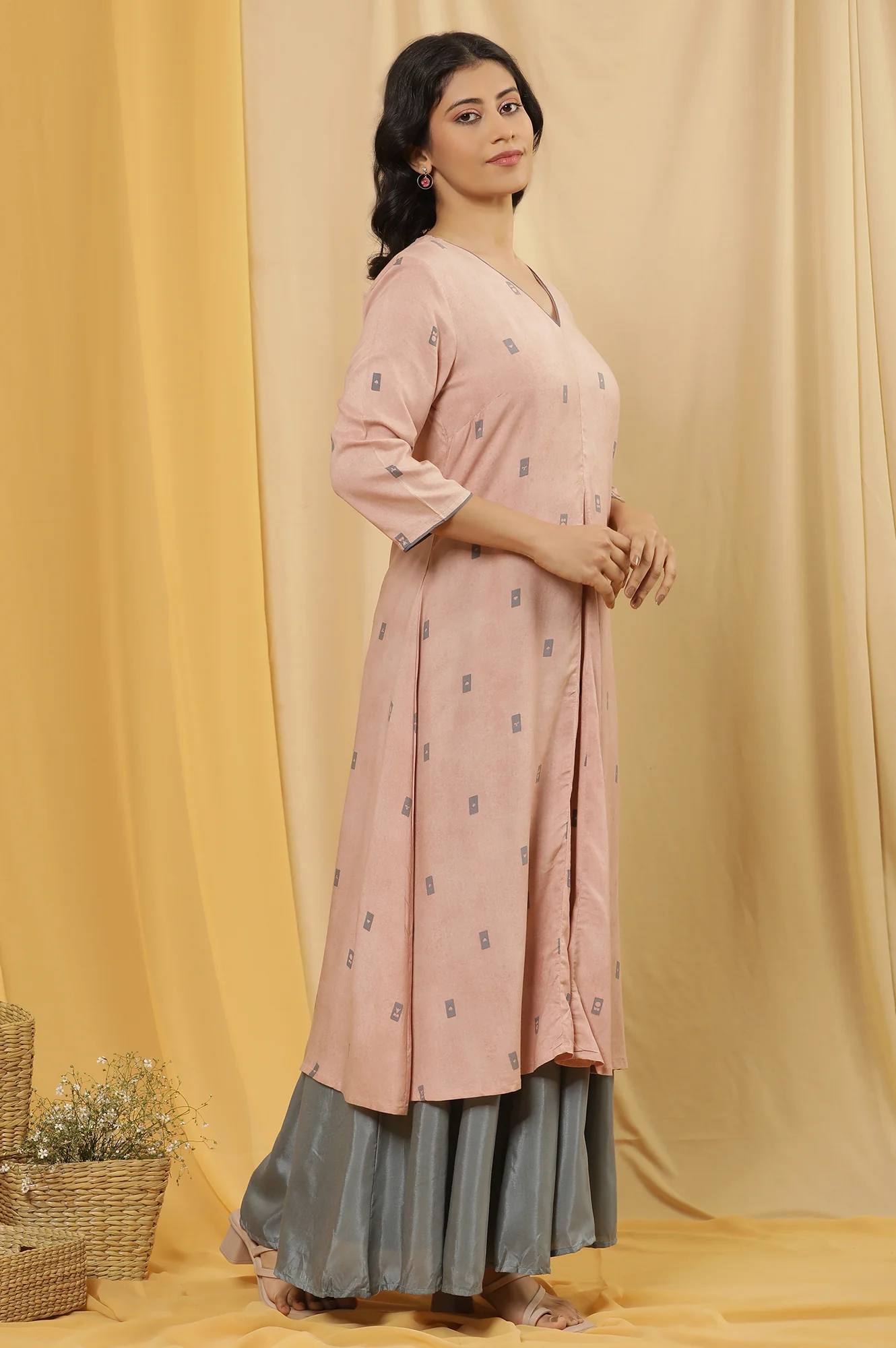 Salmon Pink A-Line Kurta And Flared Pants - Image 5