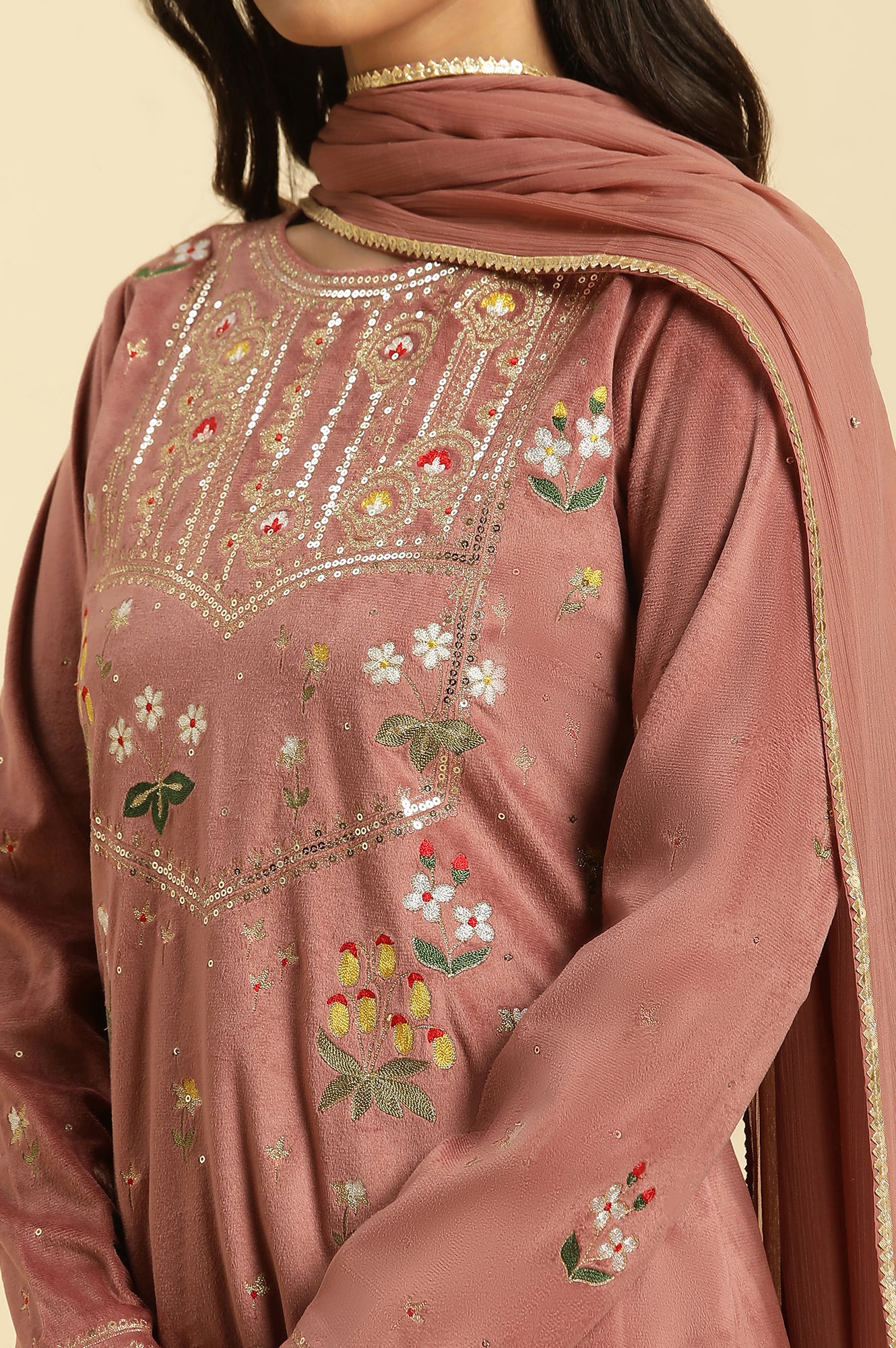 Salmon Pink Micro Velvet Embroidered Kurta, Pants And Dupatta Set - Image 7