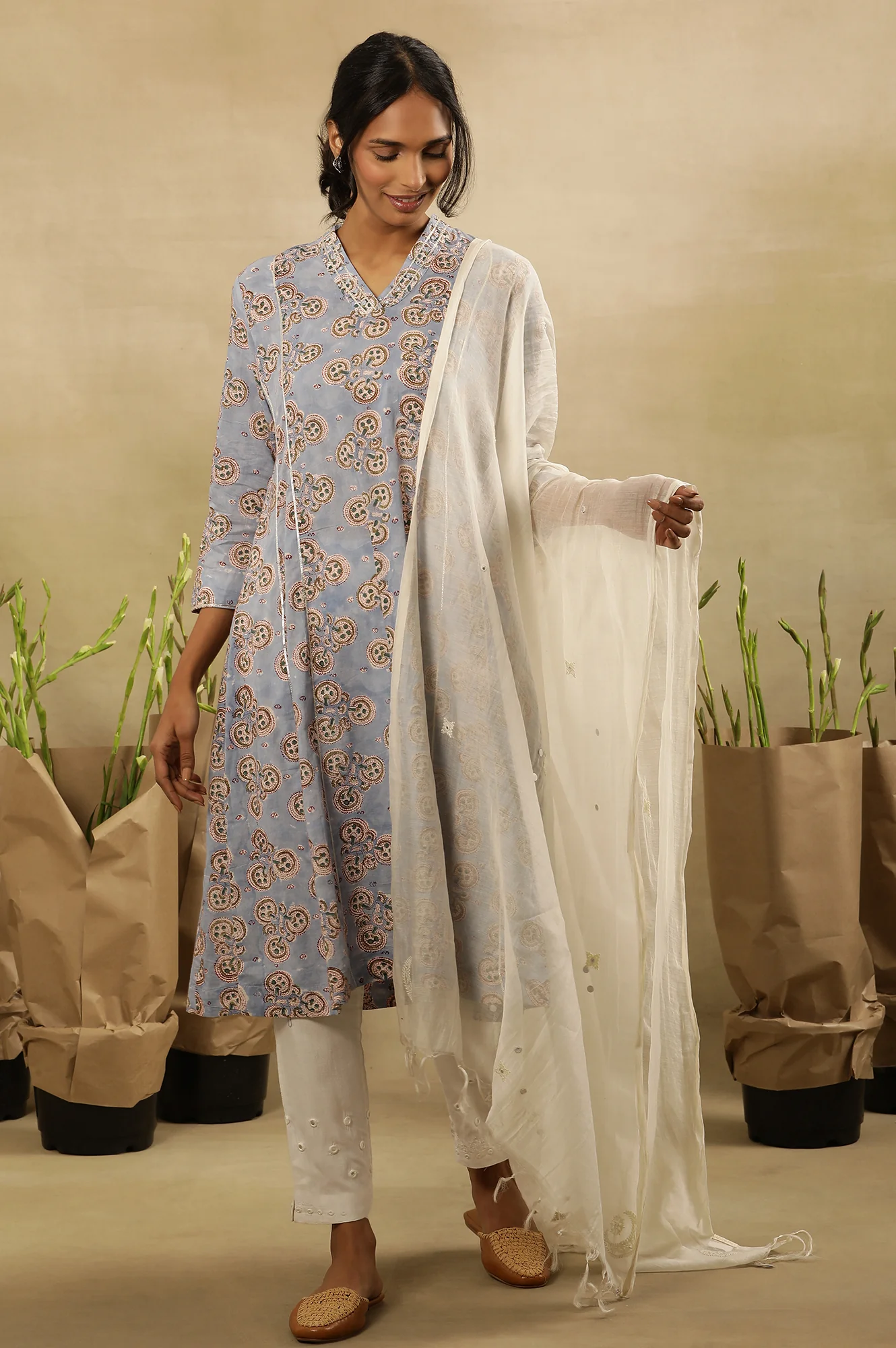 Skyway Blue Block Printed V-Neck Gota Work Kurta - Image 6