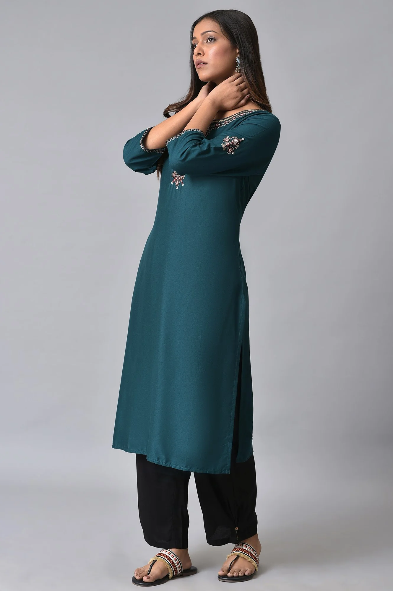 Teal Embroidered kurta Set - Image 4