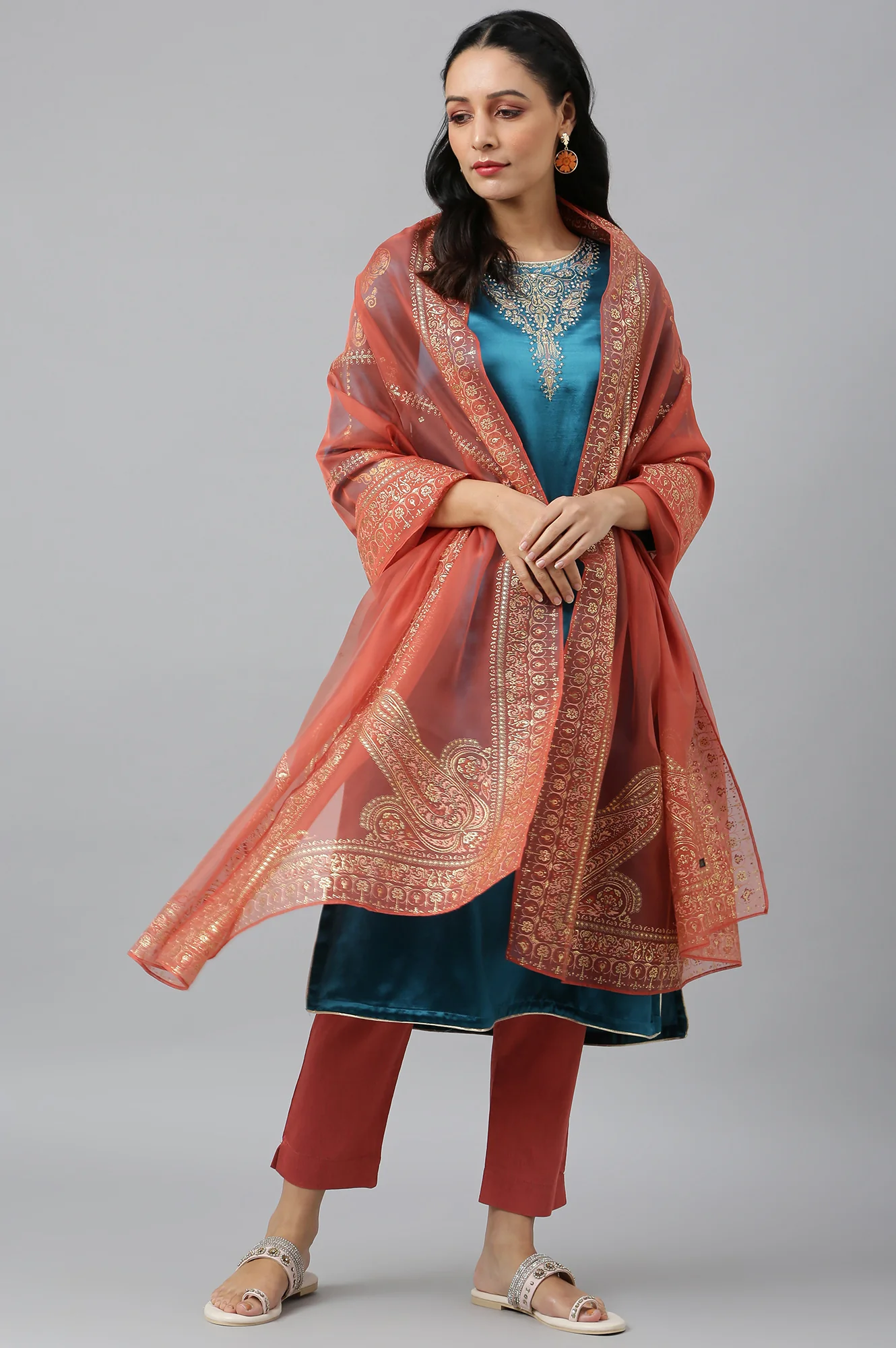 Teal Mashroo Silk Kurta With Peach Slim Pants And Dupatta - Image 7