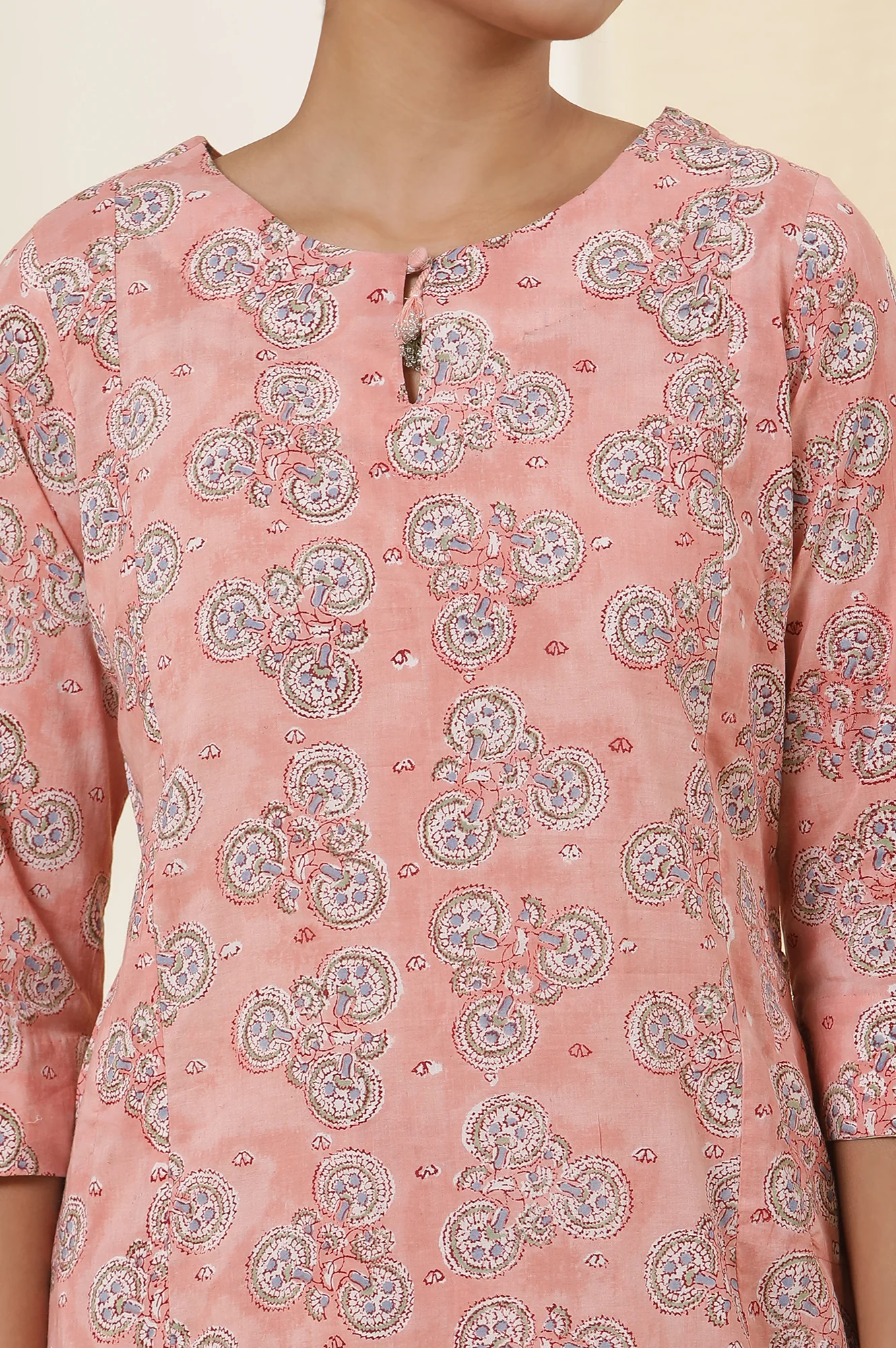Virtual Pink Hand Block Print Cotton Kurta And Pants Set - Image 6