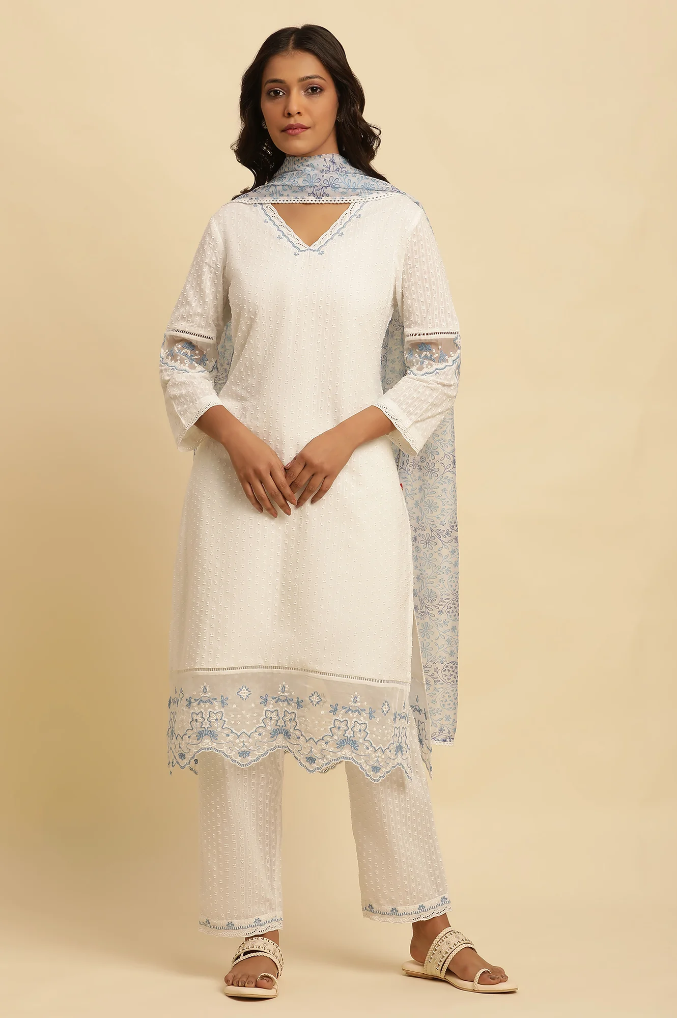 White Cotton Textured Kurta, Pants And Dupatta Set - Image 2