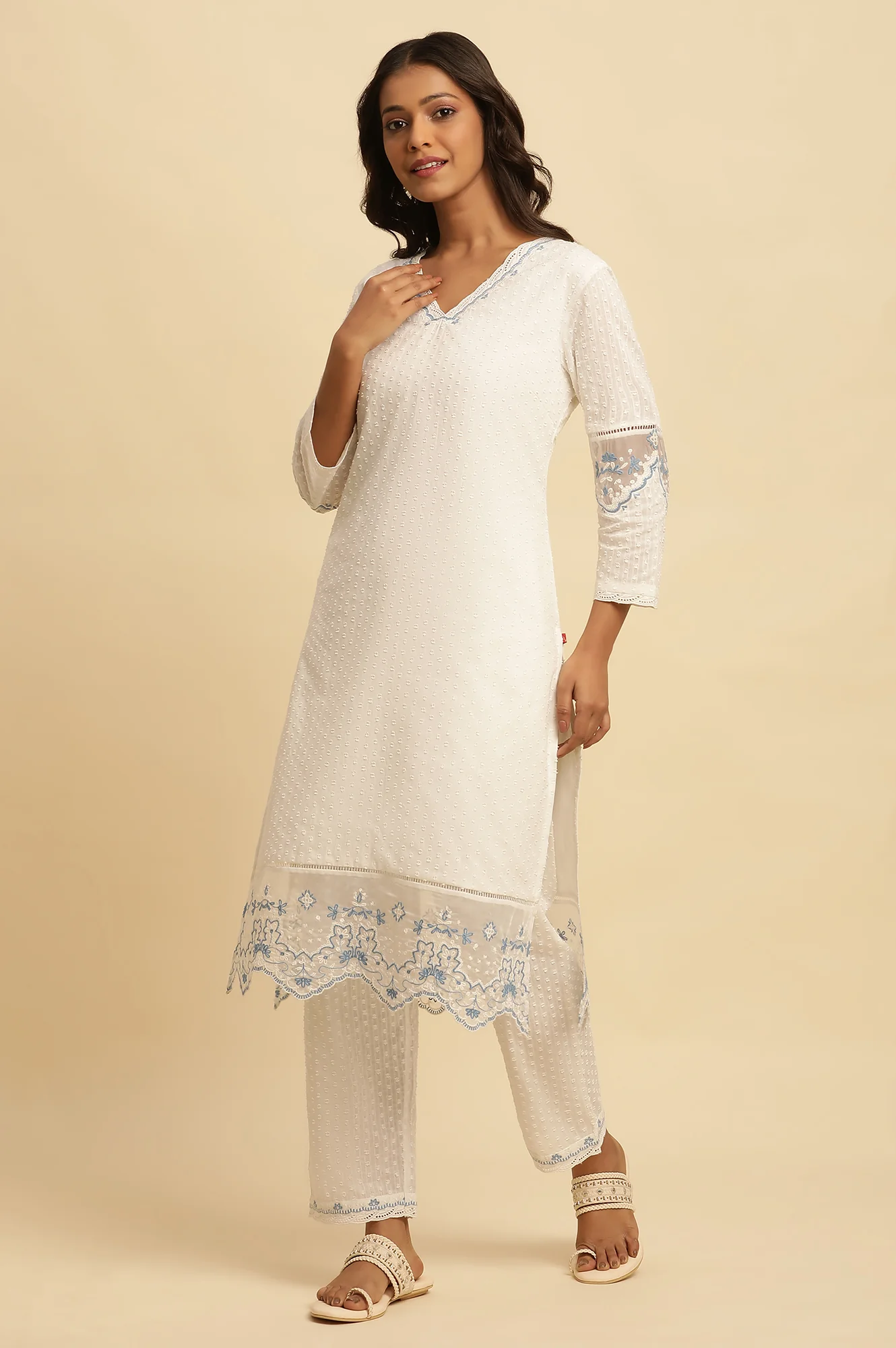 White Cotton Textured Kurta, Pants And Dupatta Set - Image 3