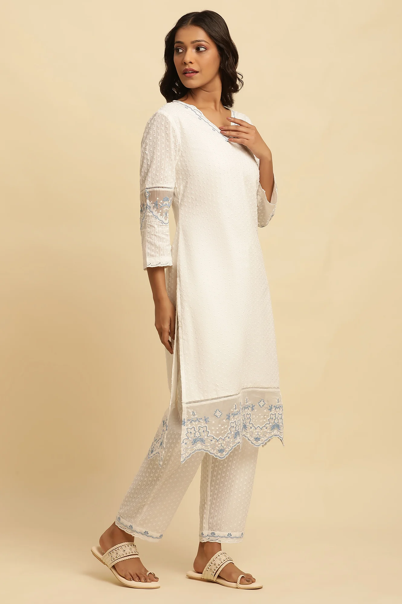 White Cotton Textured Kurta, Pants And Dupatta Set - Image 5