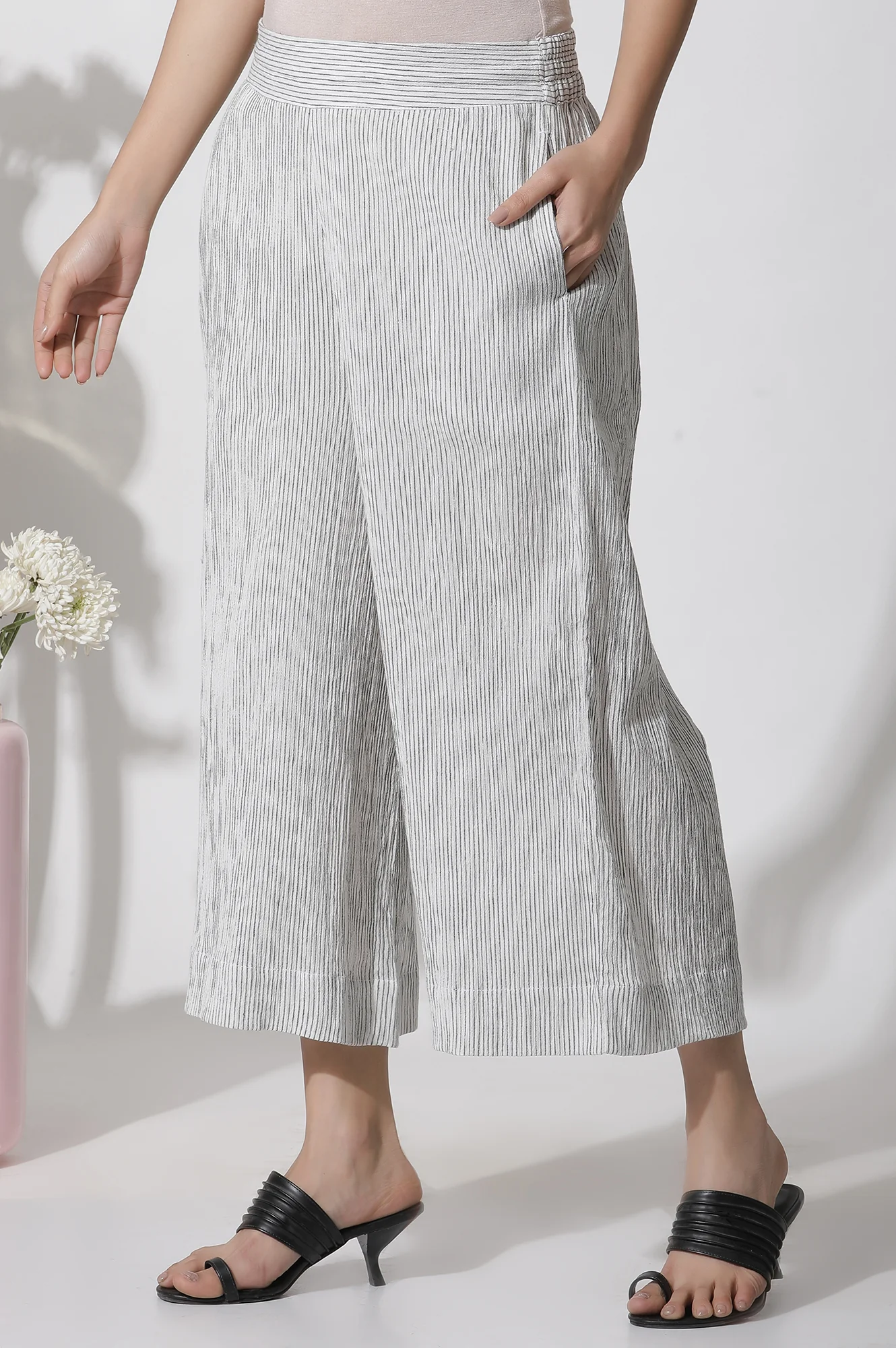 White Cropped Cotton Flared Pants - Image 3