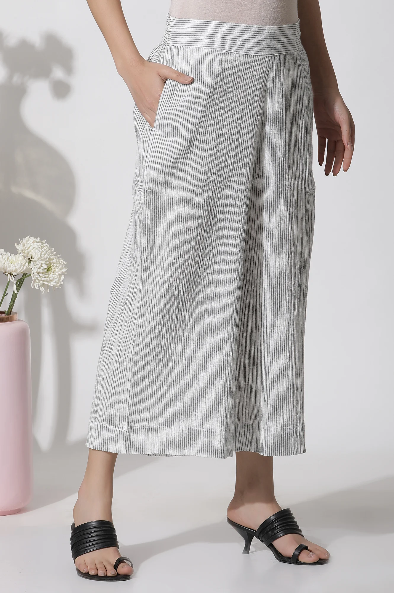 White Cropped Cotton Flared Pants - Image 4