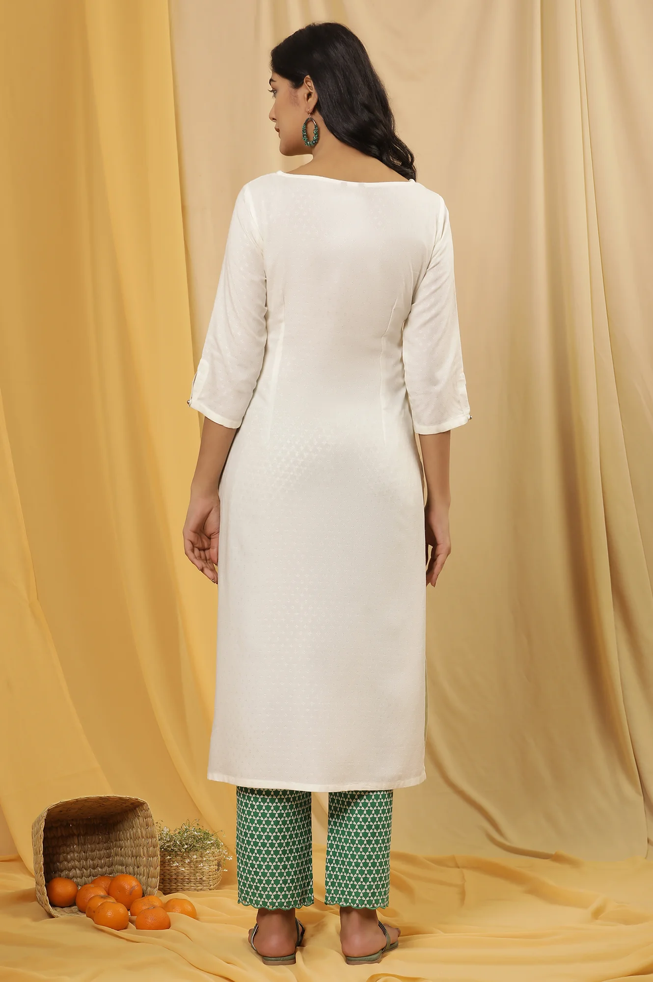 White Dori Embroidered Straight Kurta - Image 4