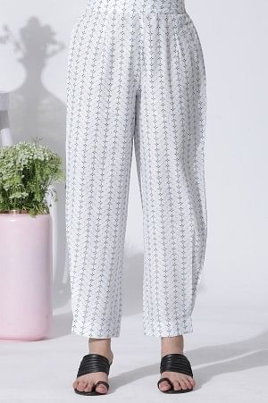 White Geometric Printed V-Neck Cotton Kurta, Salwar With Dupatta Set - Image 8