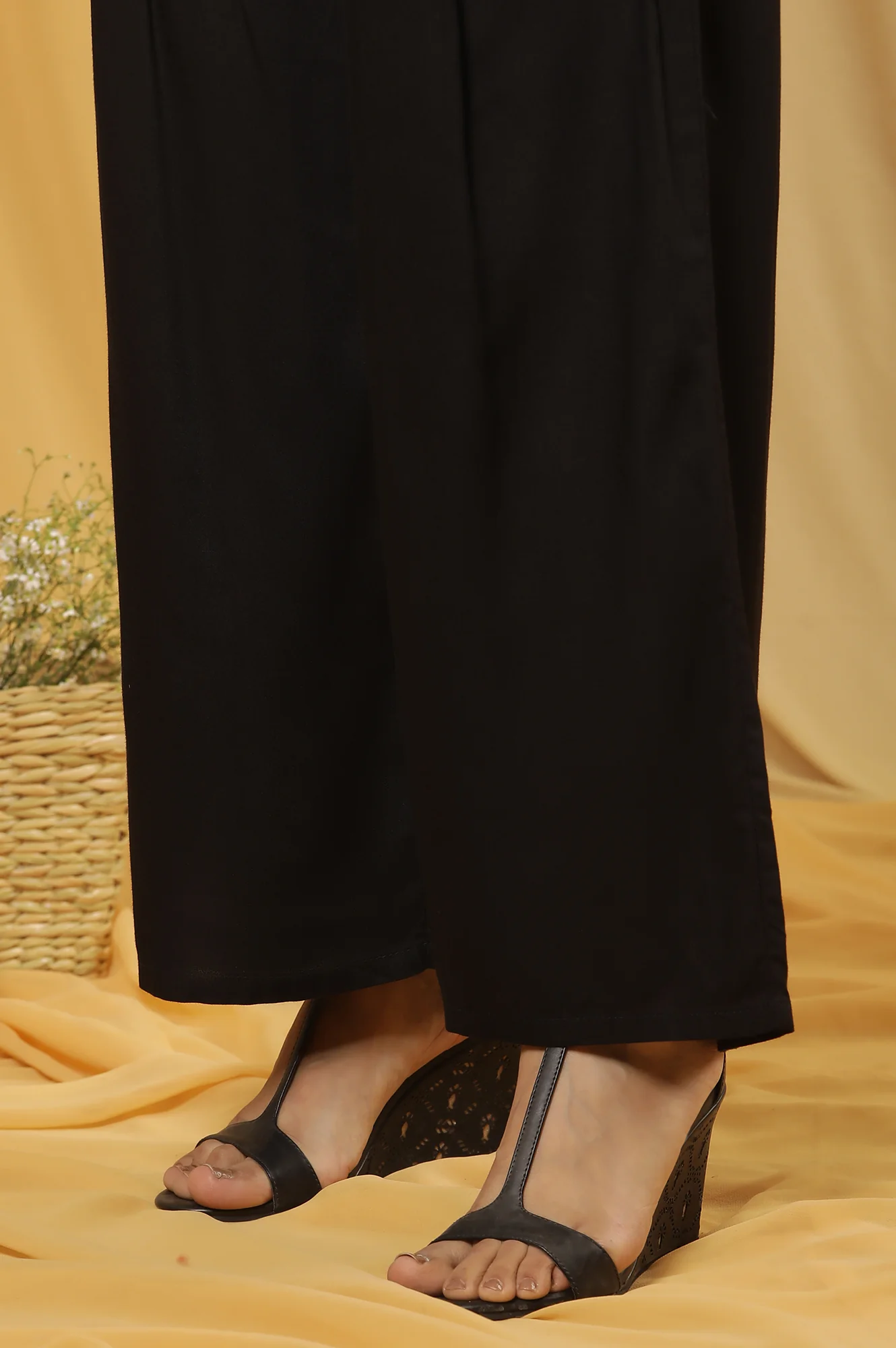 White Printed Kurta And Flared Pants Set - Image 10