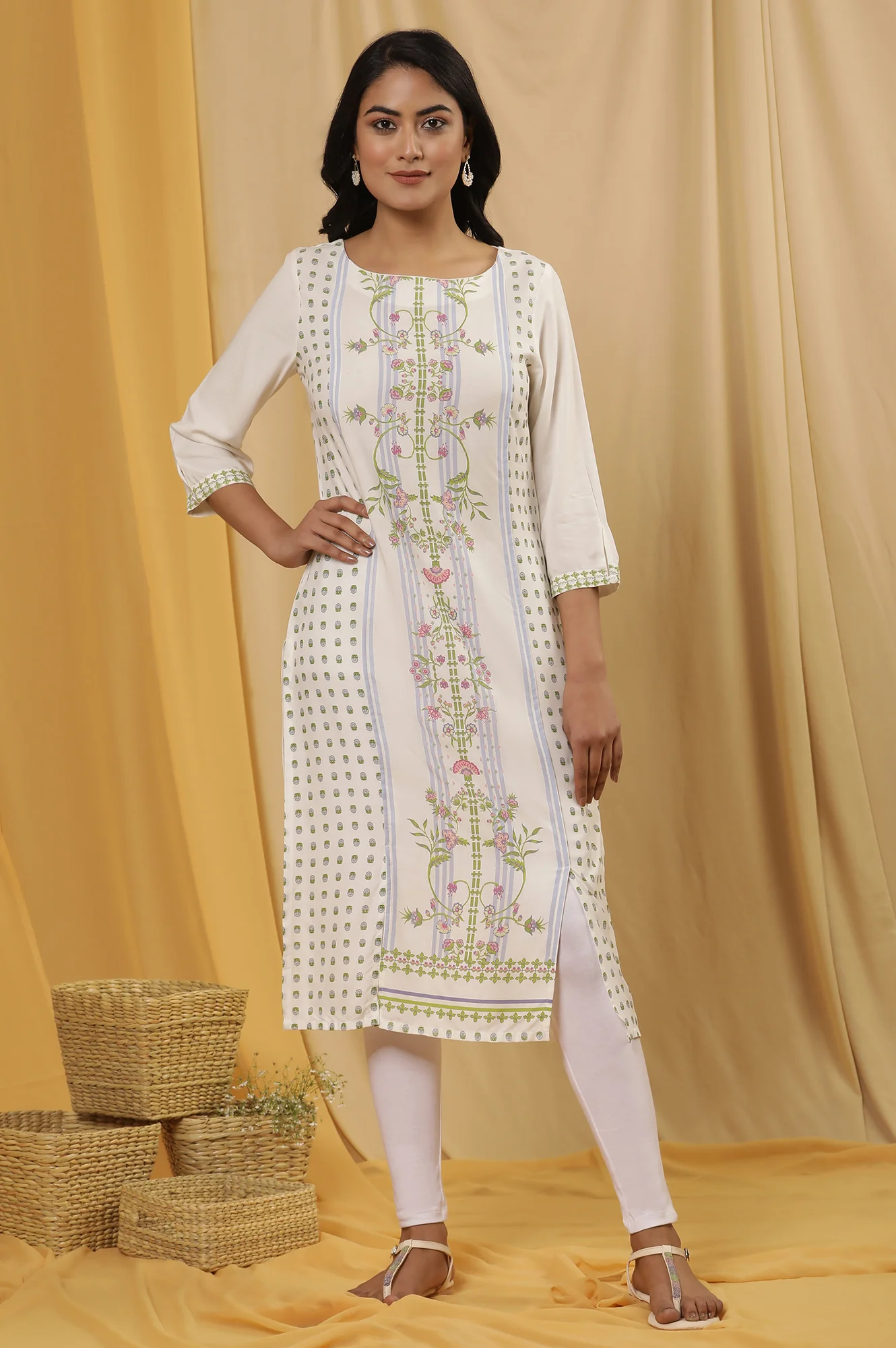 White Printed Kurta And Tights Set - Image 2