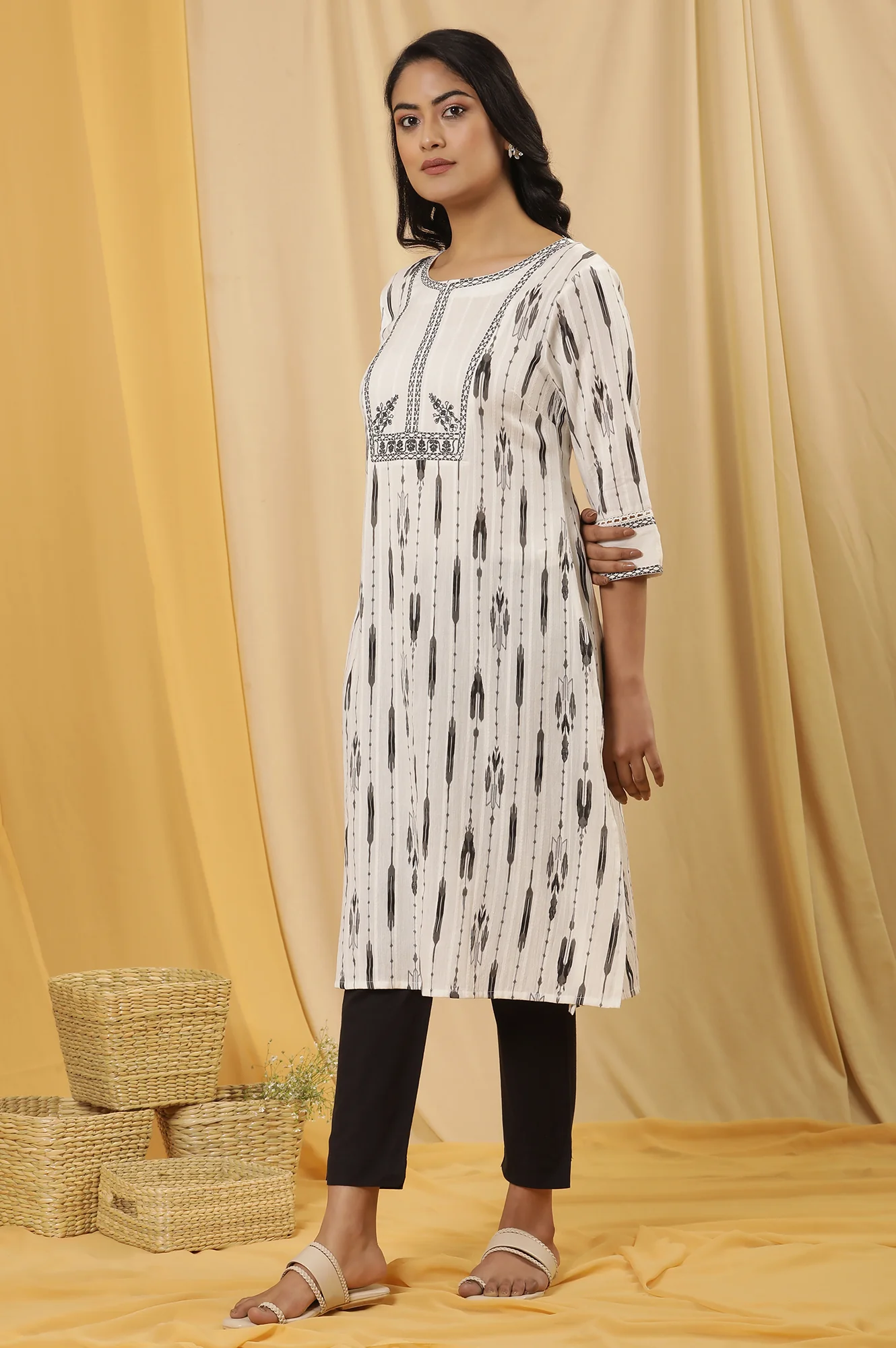 White Printed Kurta, Trousers And Kota Dupatta Set - Image 3